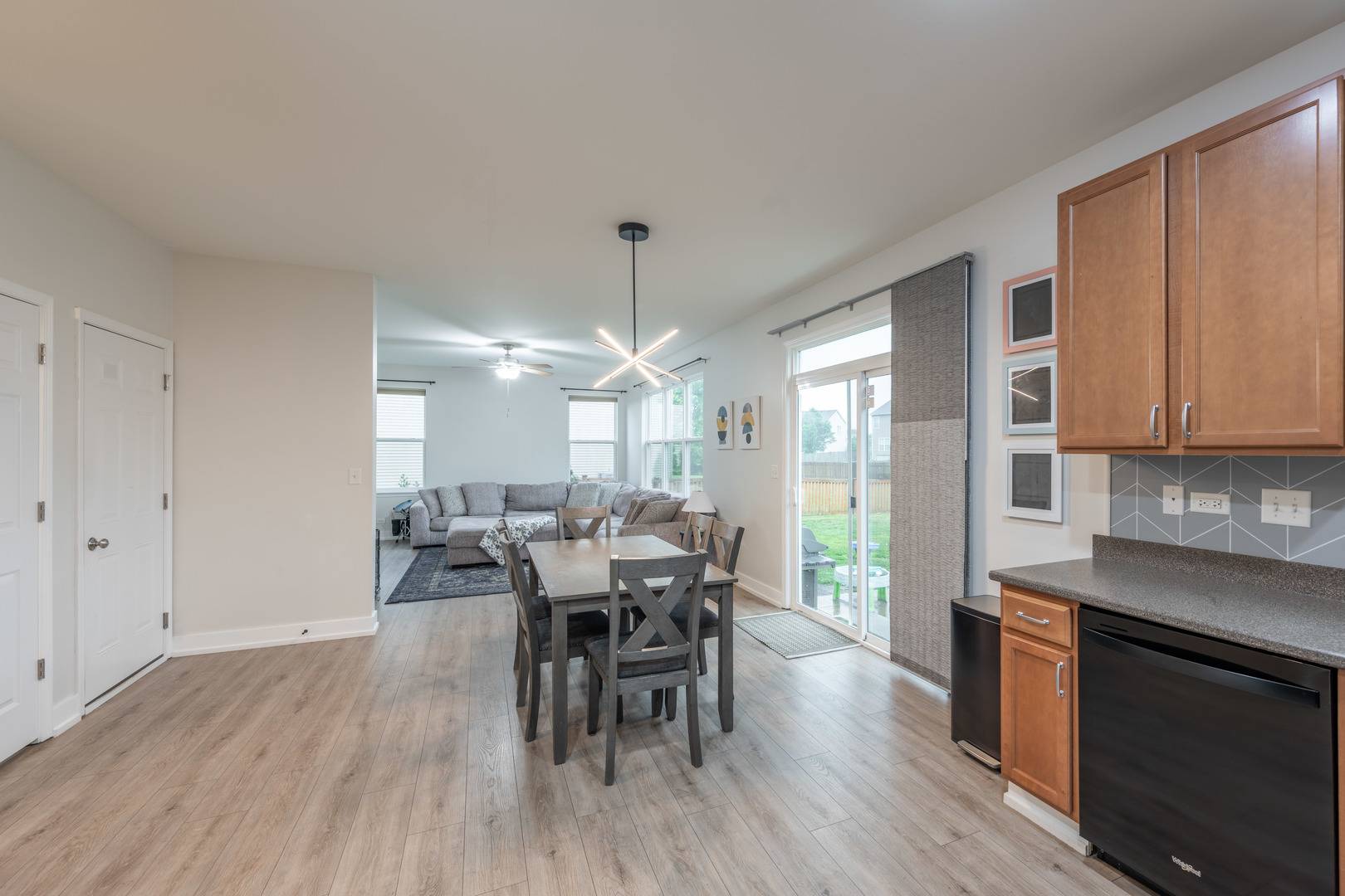Oswego, IL 60543,4333 SCHOFIELD DR