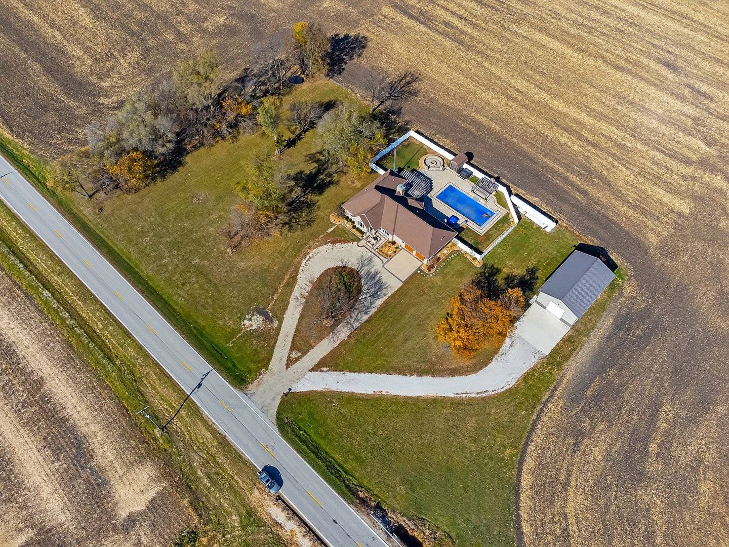 Blackstone, IL 61313,10739 E 3200 North RD