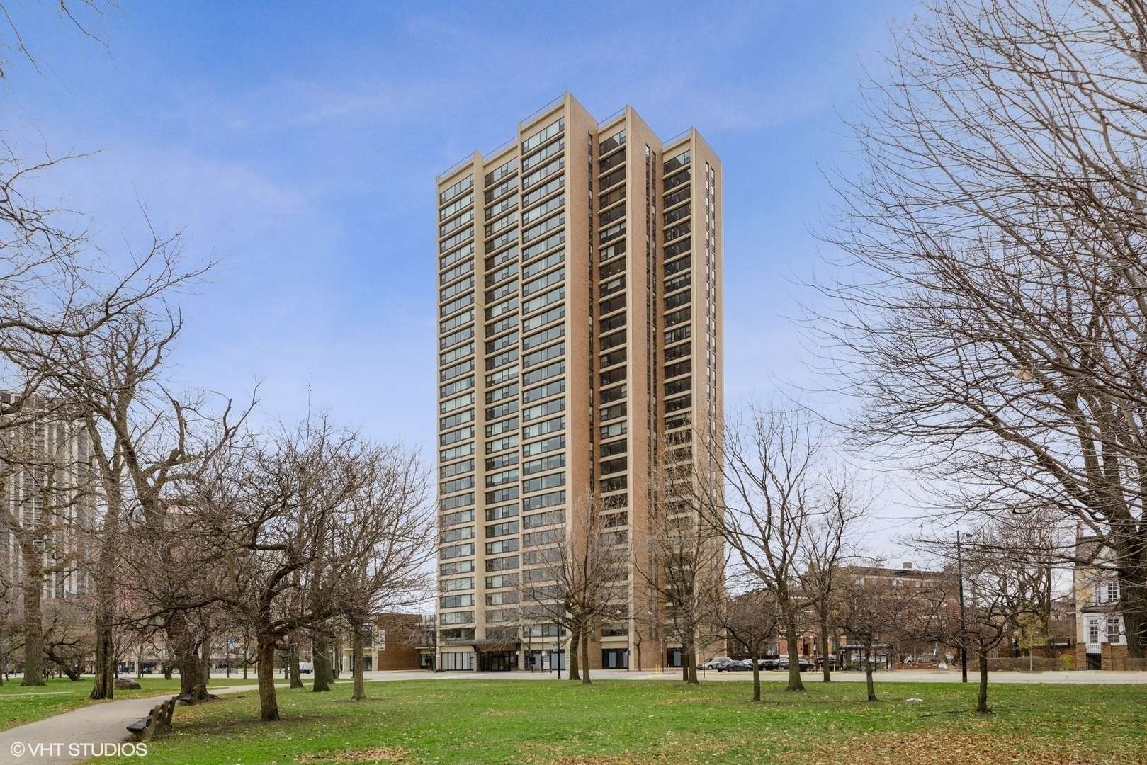 Chicago, IL 60614,1850 N Clark ST #402
