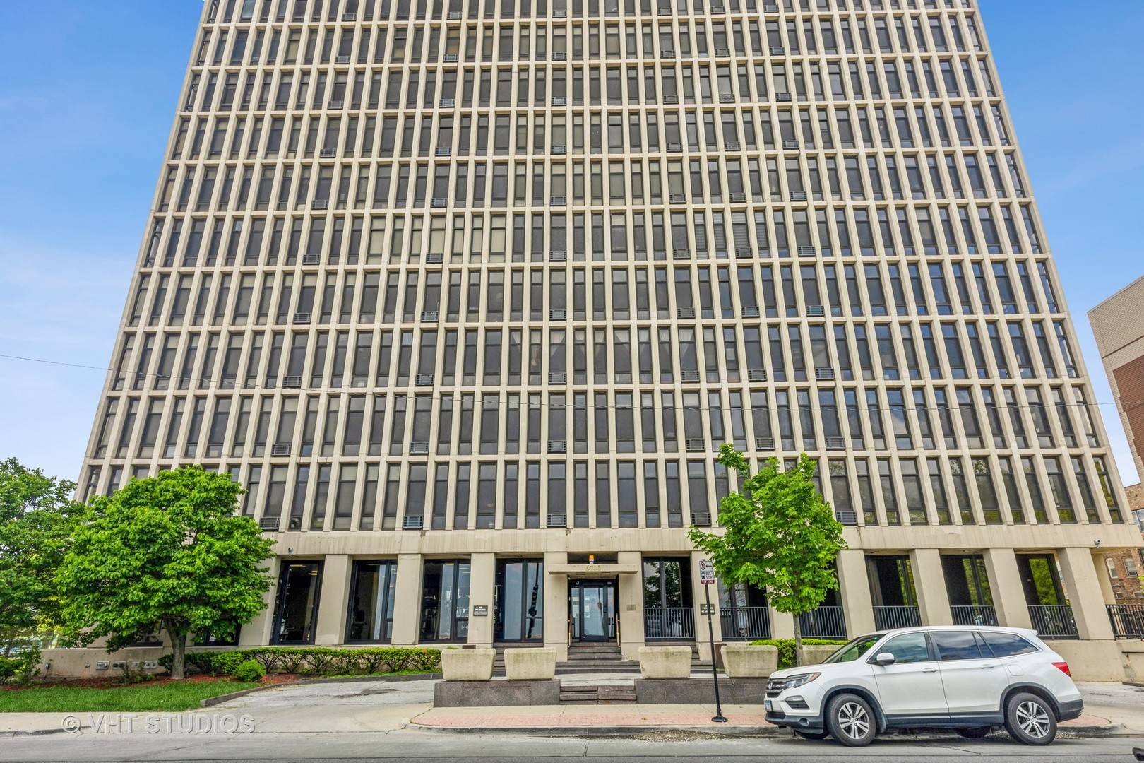 Chicago, IL 60649,6700 S South Shore DR #5E