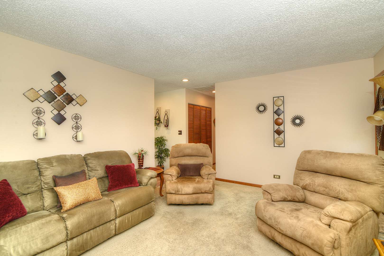 Hanover Park, IL 60133,4585 Zeppelin DR
