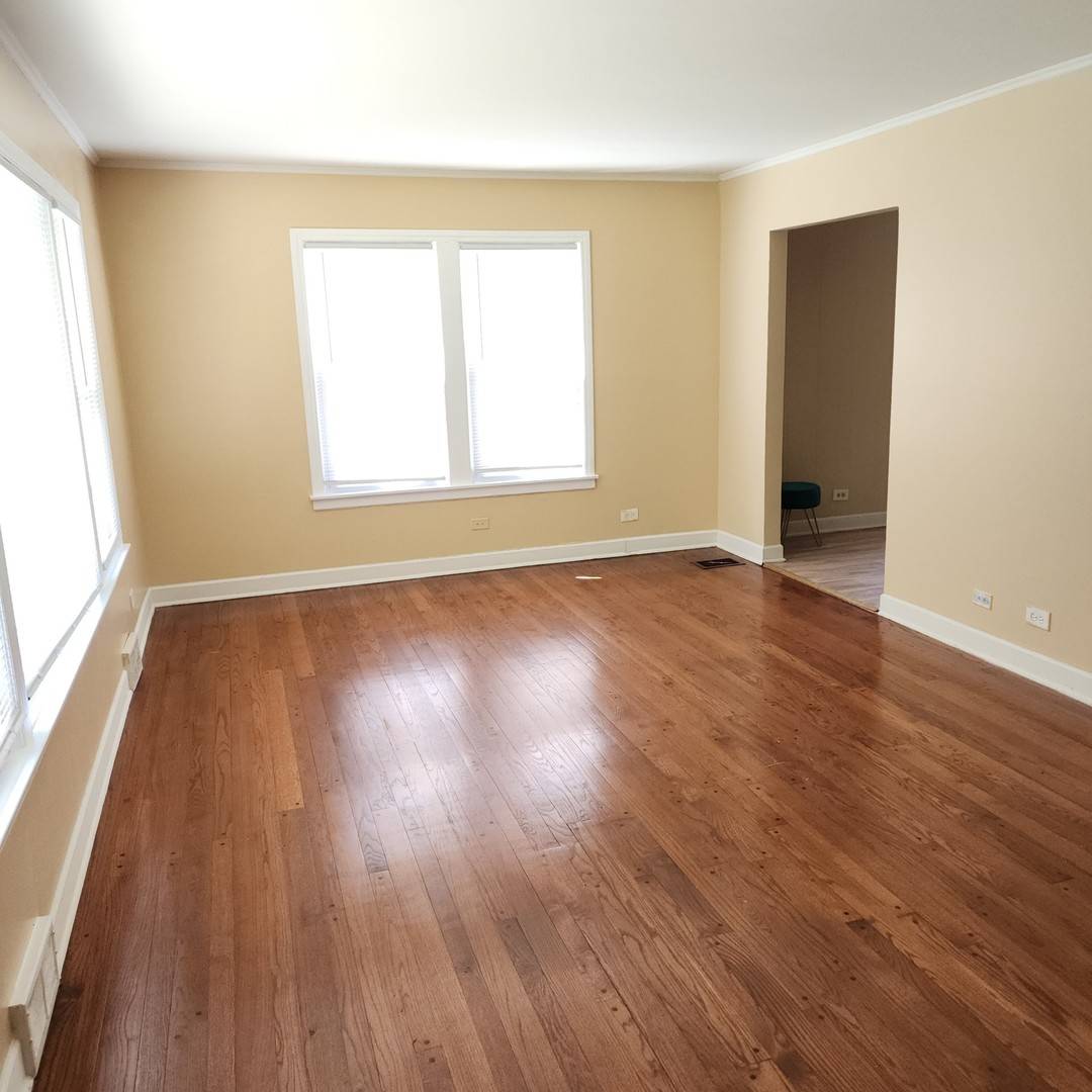 Oak Lawn, IL 60453,9716 Warren AVE
