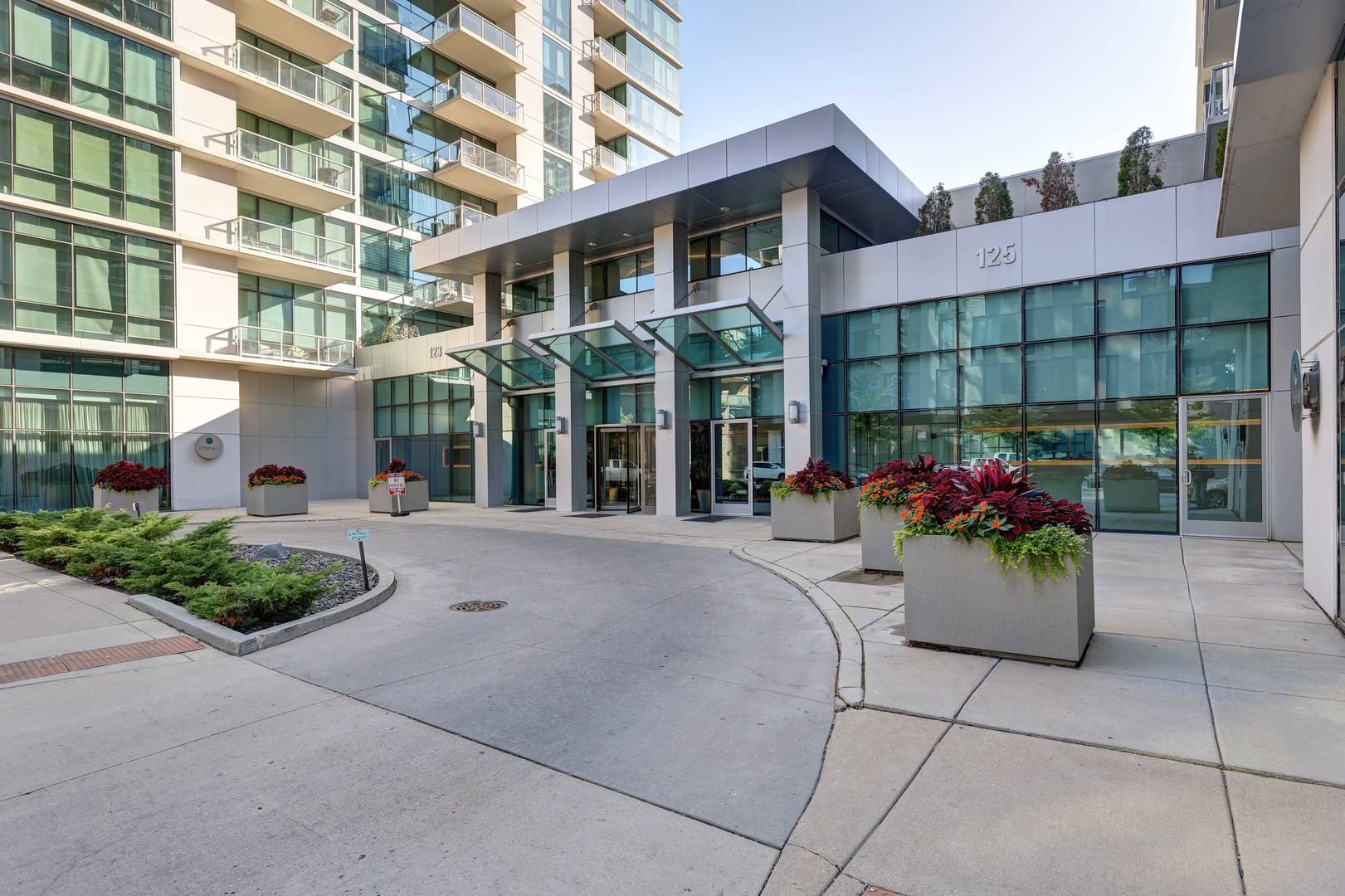 Chicago, IL 60607,125 S GREEN ST #705A