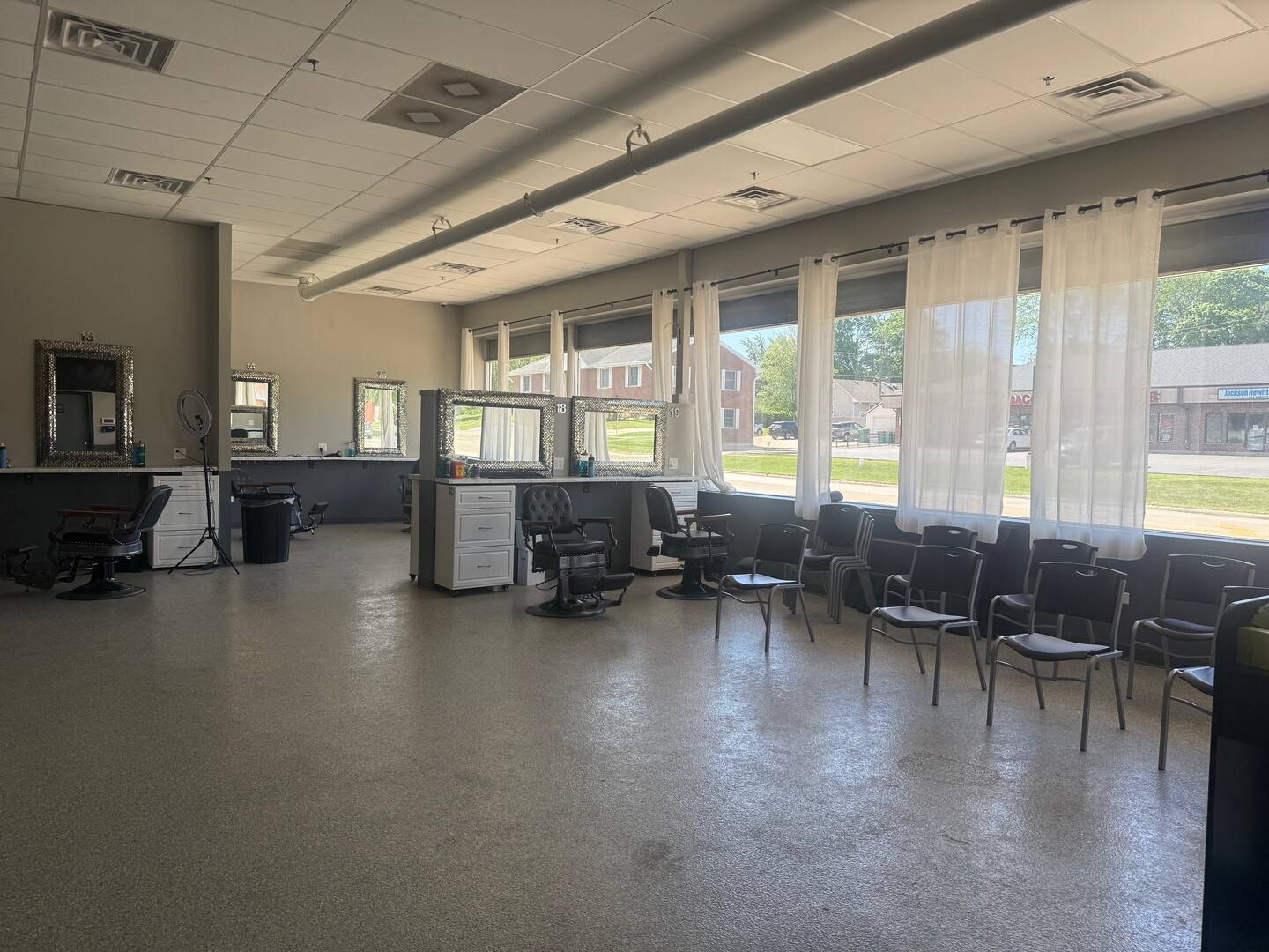 Sycamore, IL 60178,309 E State ST