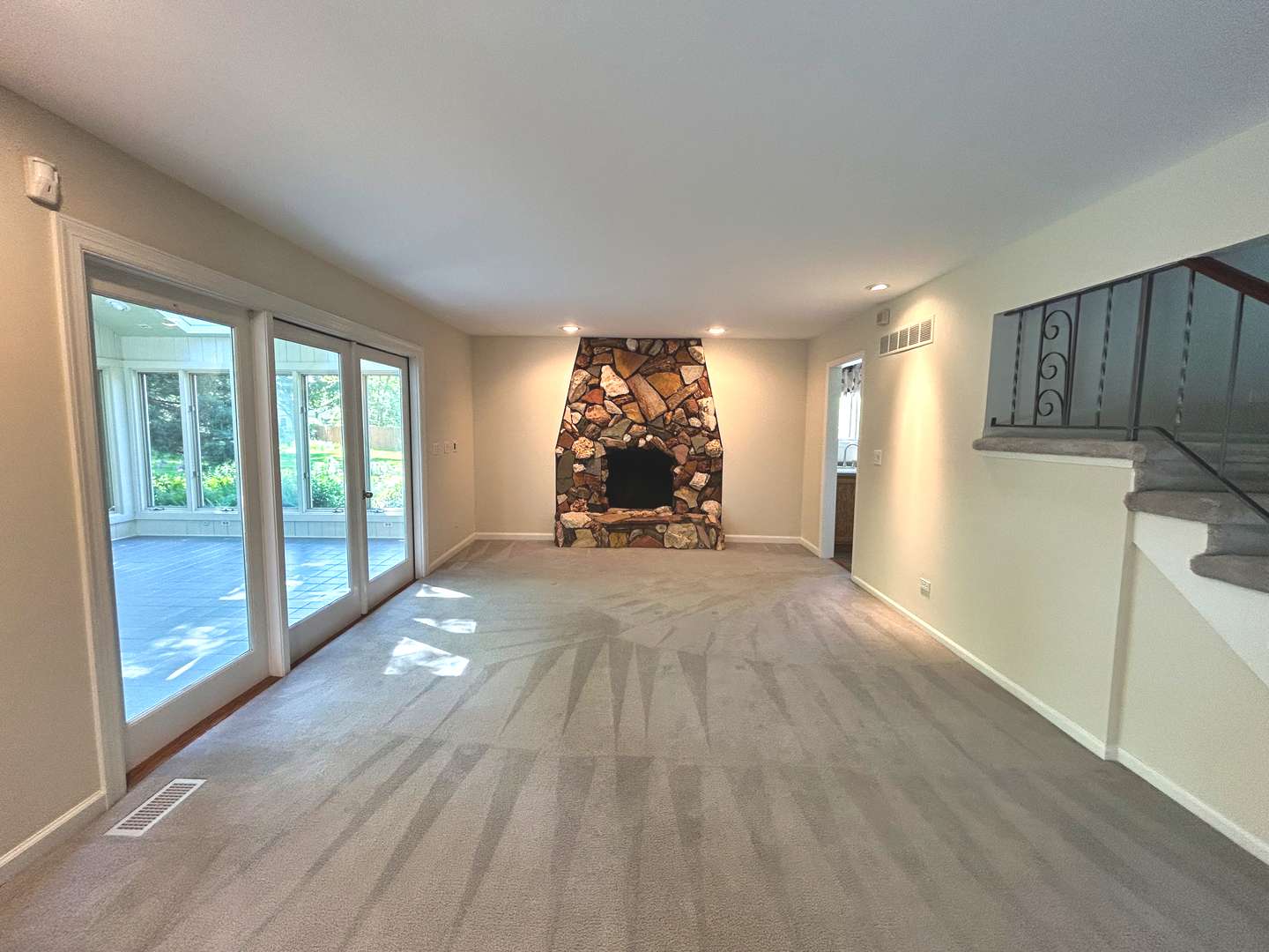 Naperville, IL 60565,1622 Indian Knoll RD