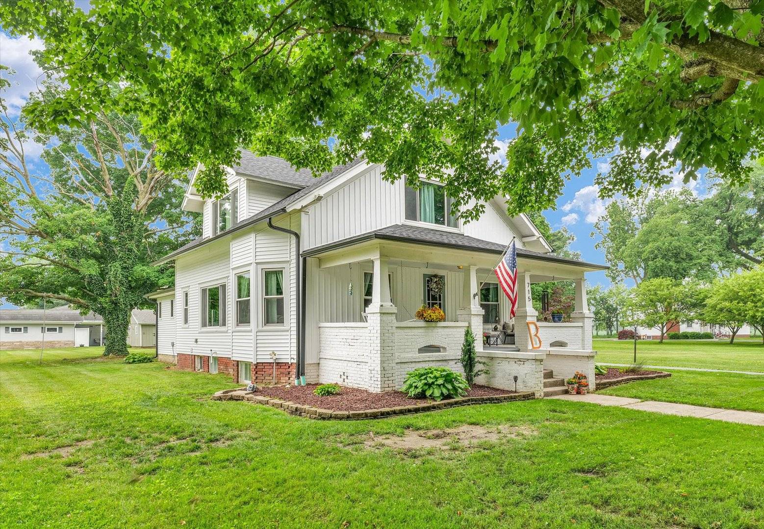 Argenta, IL 62501,715 N North ST