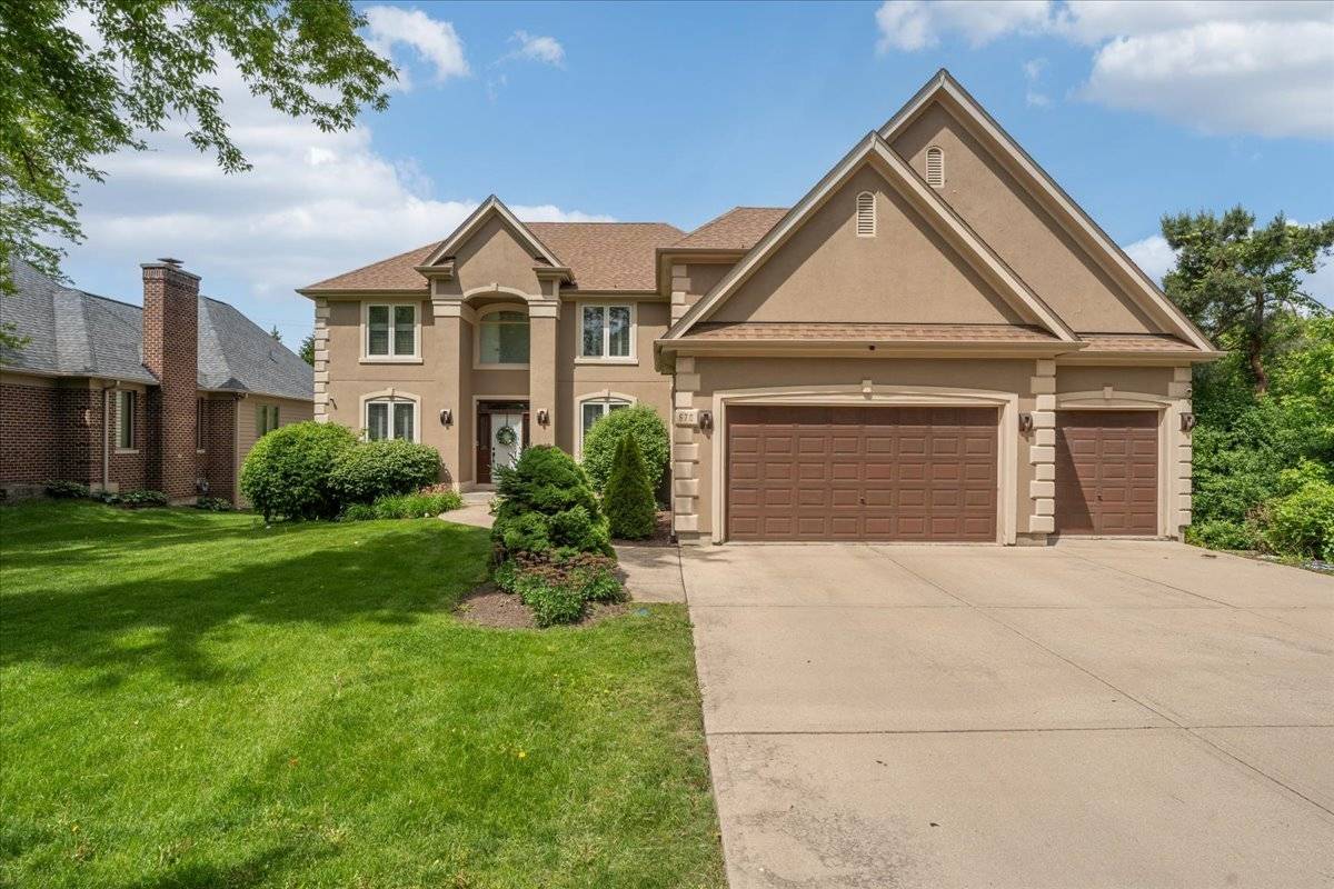 Carol Stream, IL 60188,670 Leslie CT