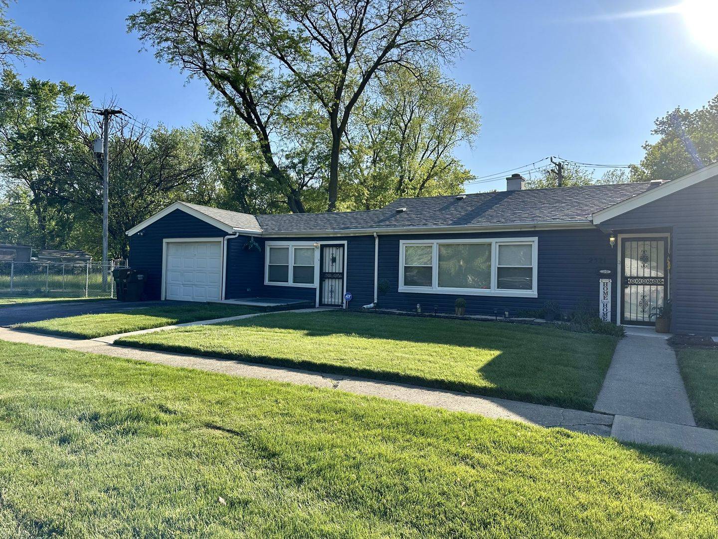 Hazel Crest, IL 60429,2321 167th ST