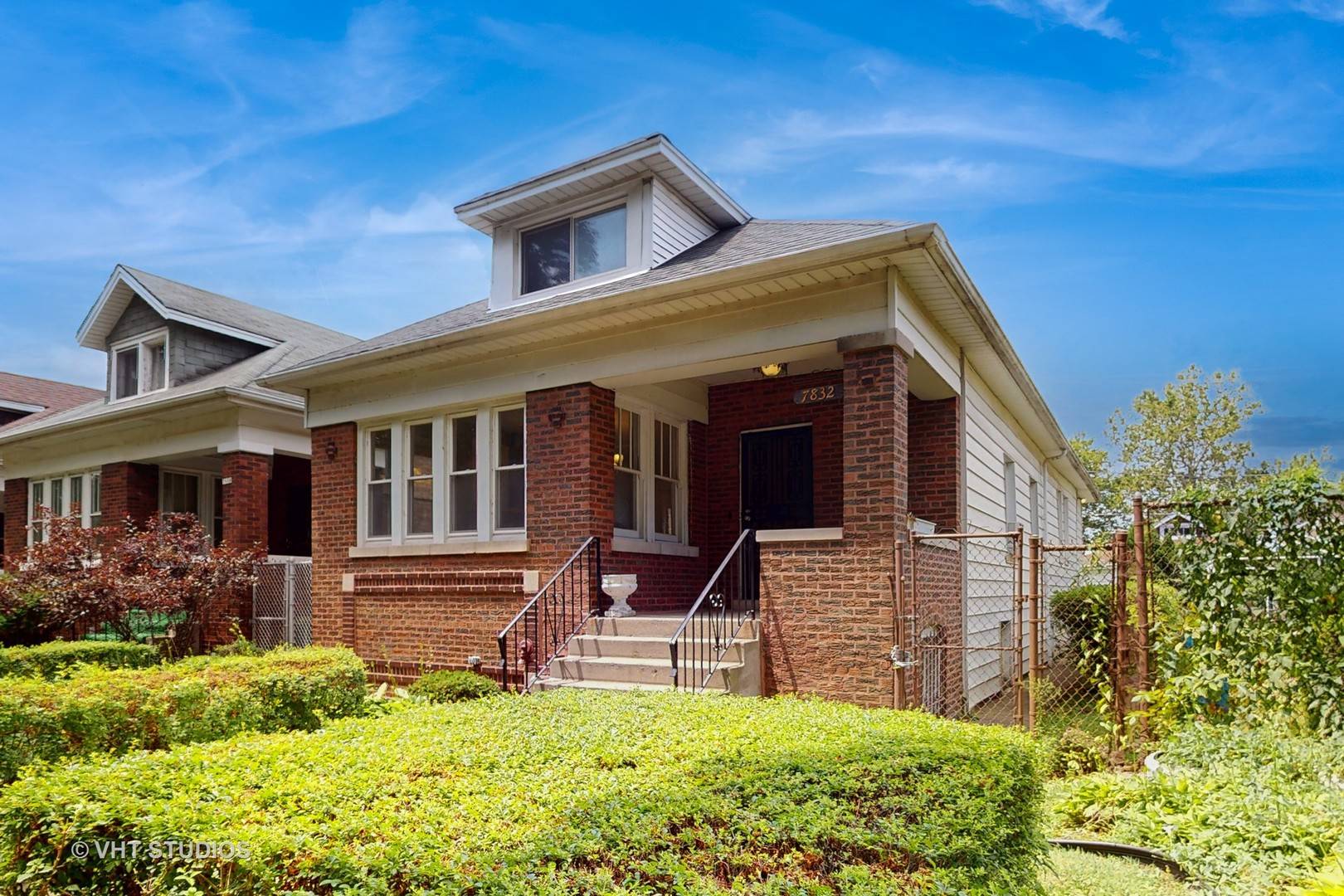 Chicago, IL 60649,7832 S Paxton AVE