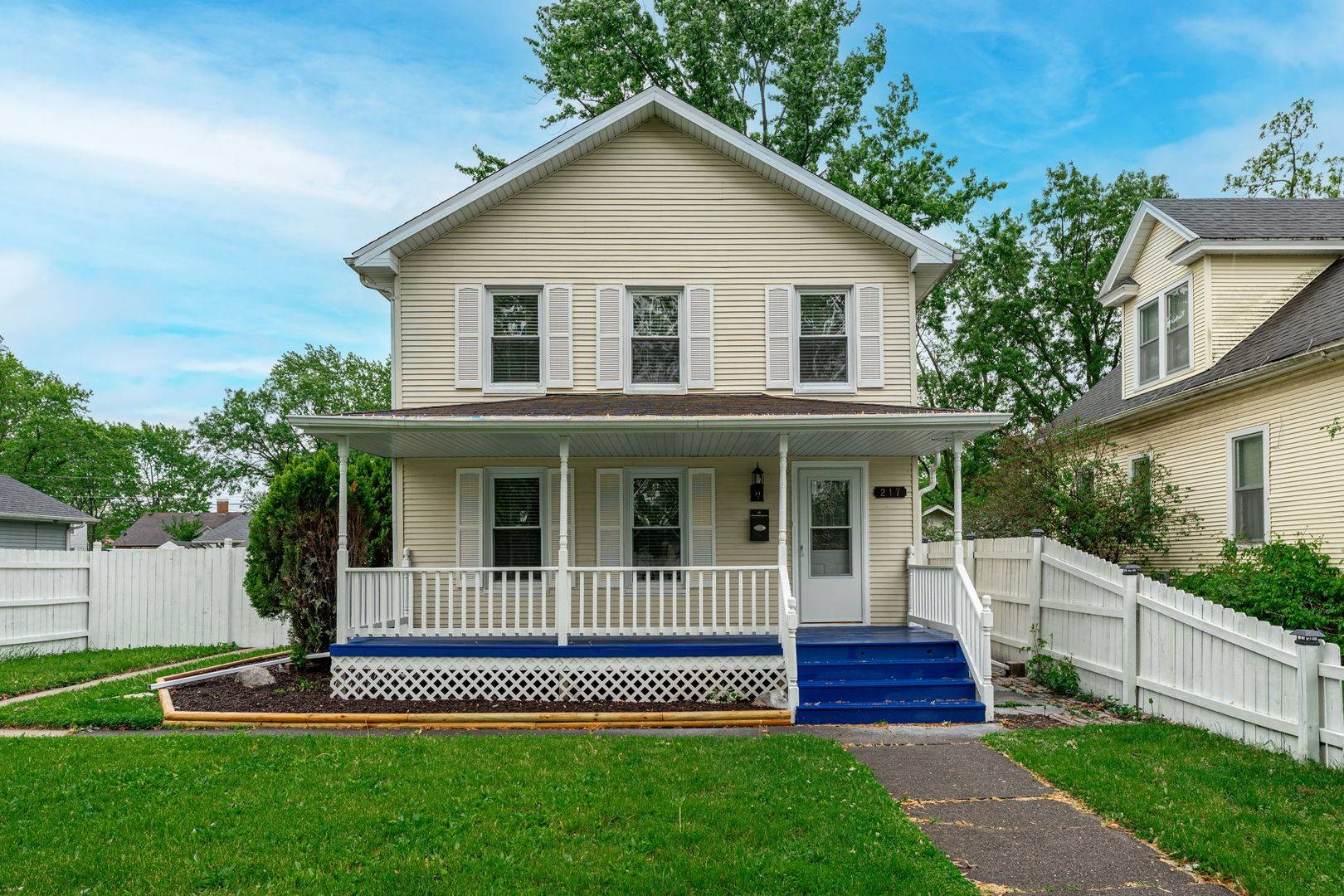 Dwight, IL 60420,217 W Mazon AVE