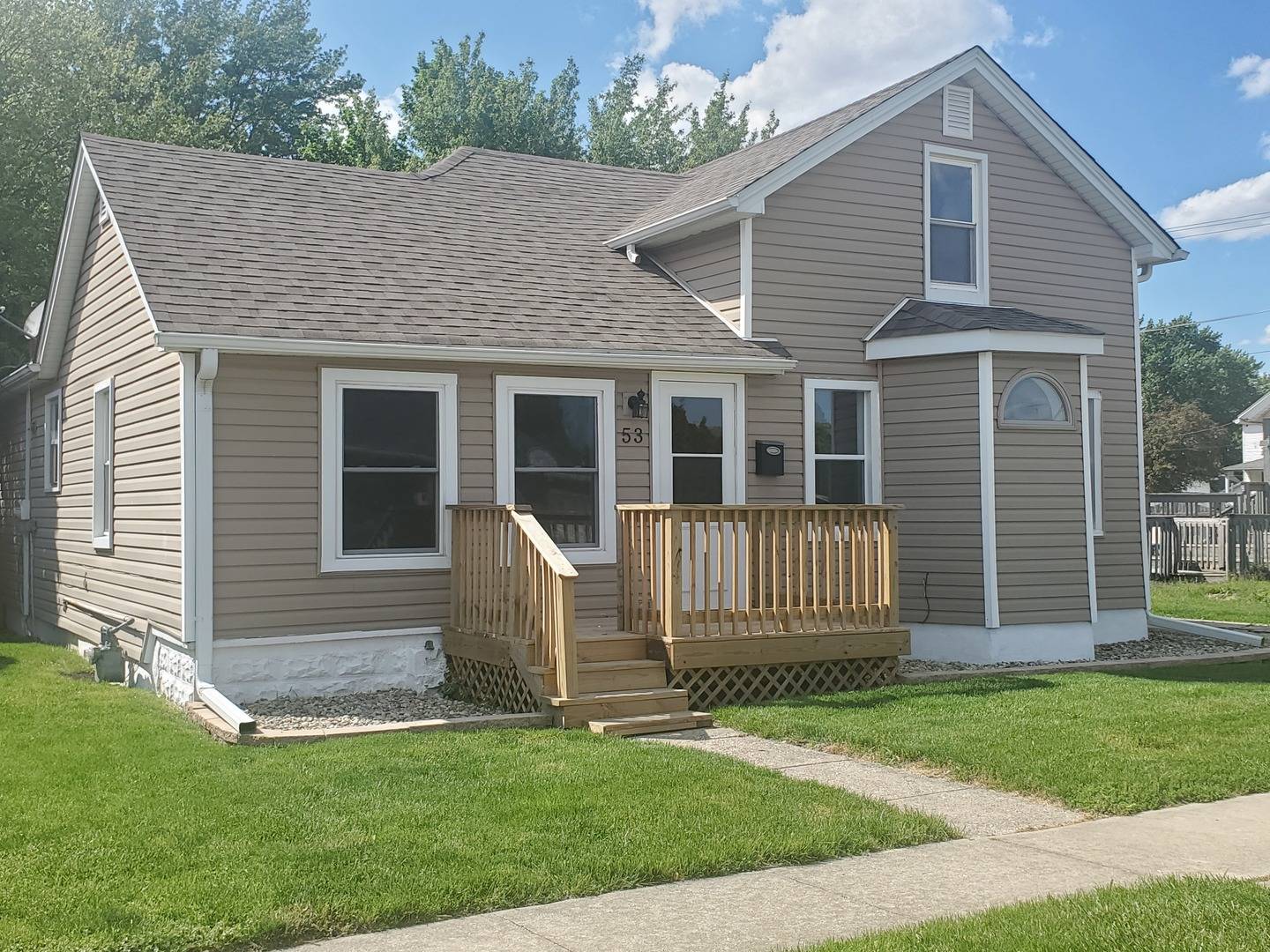 Manteno, IL 60950,53 N Walnut ST
