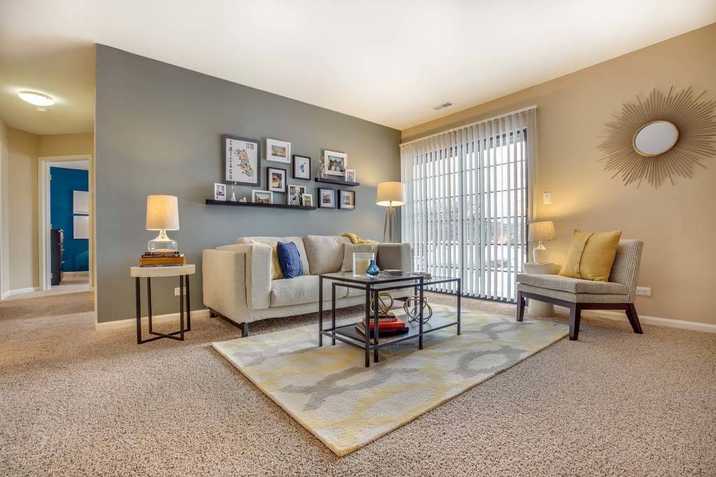 Willowbrook, IL 60527,182 Lincoln Oaks DR #1301