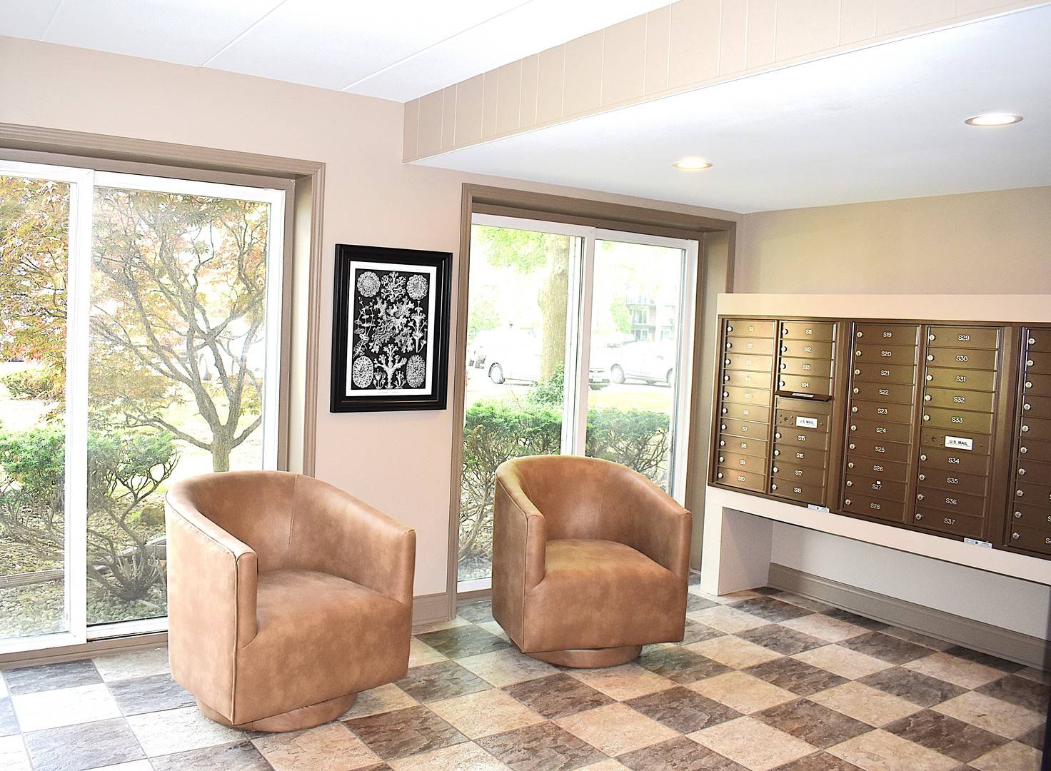 Downers Grove, IL 60515,2900 Maple AVE #10E