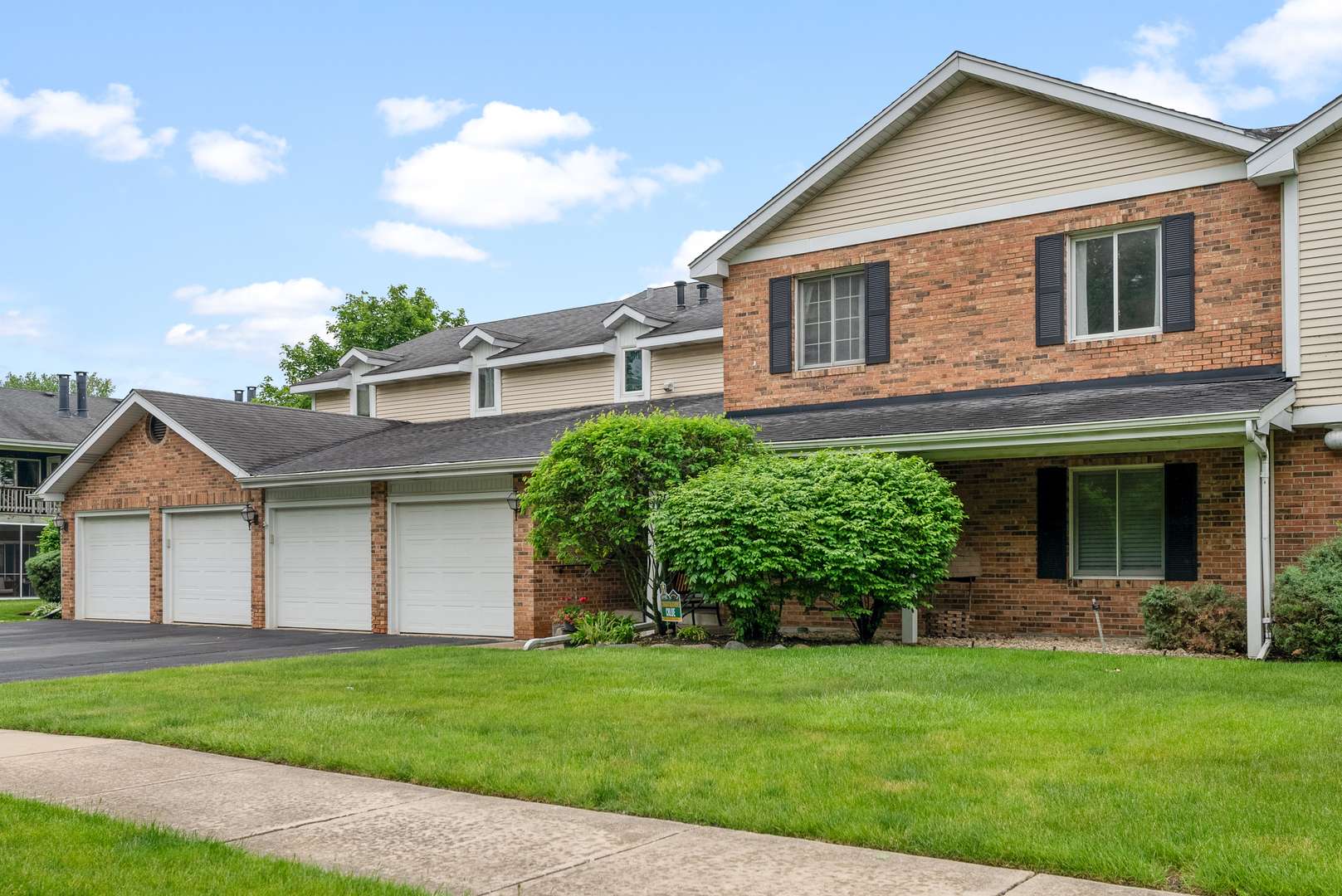 Willowbrook, IL 60527,7260 S Adams ST #C
