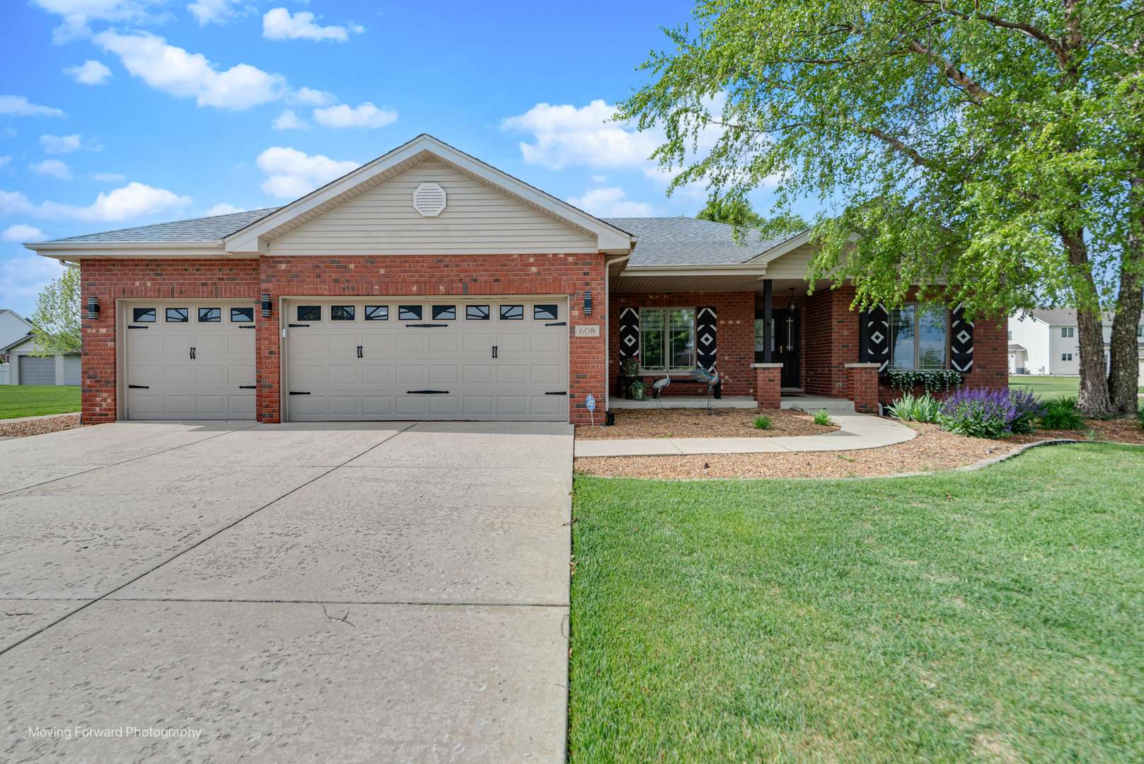Peotone, IL 60468,608 W North ST