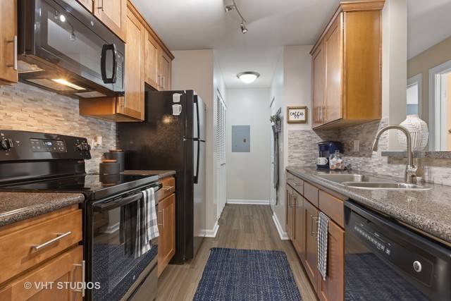 Wheaton, IL 60189,8 Sterling CIR #304
