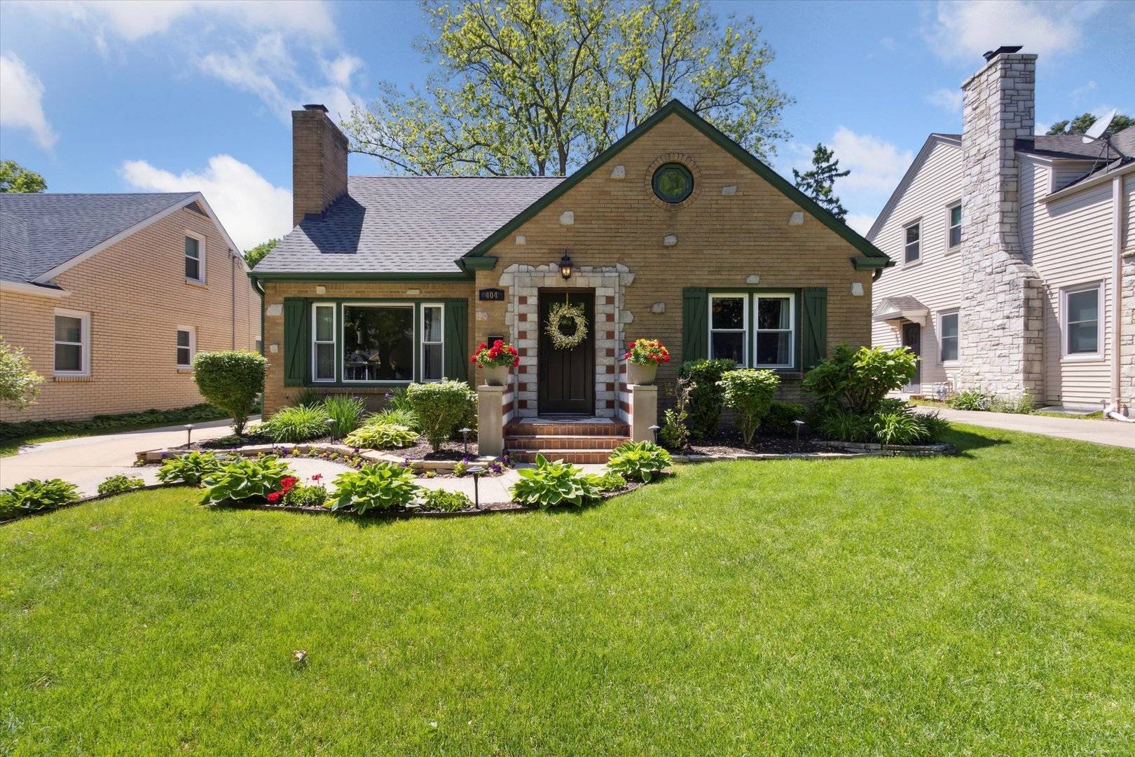 Rockford, IL 61107,404 Vale AVE N
