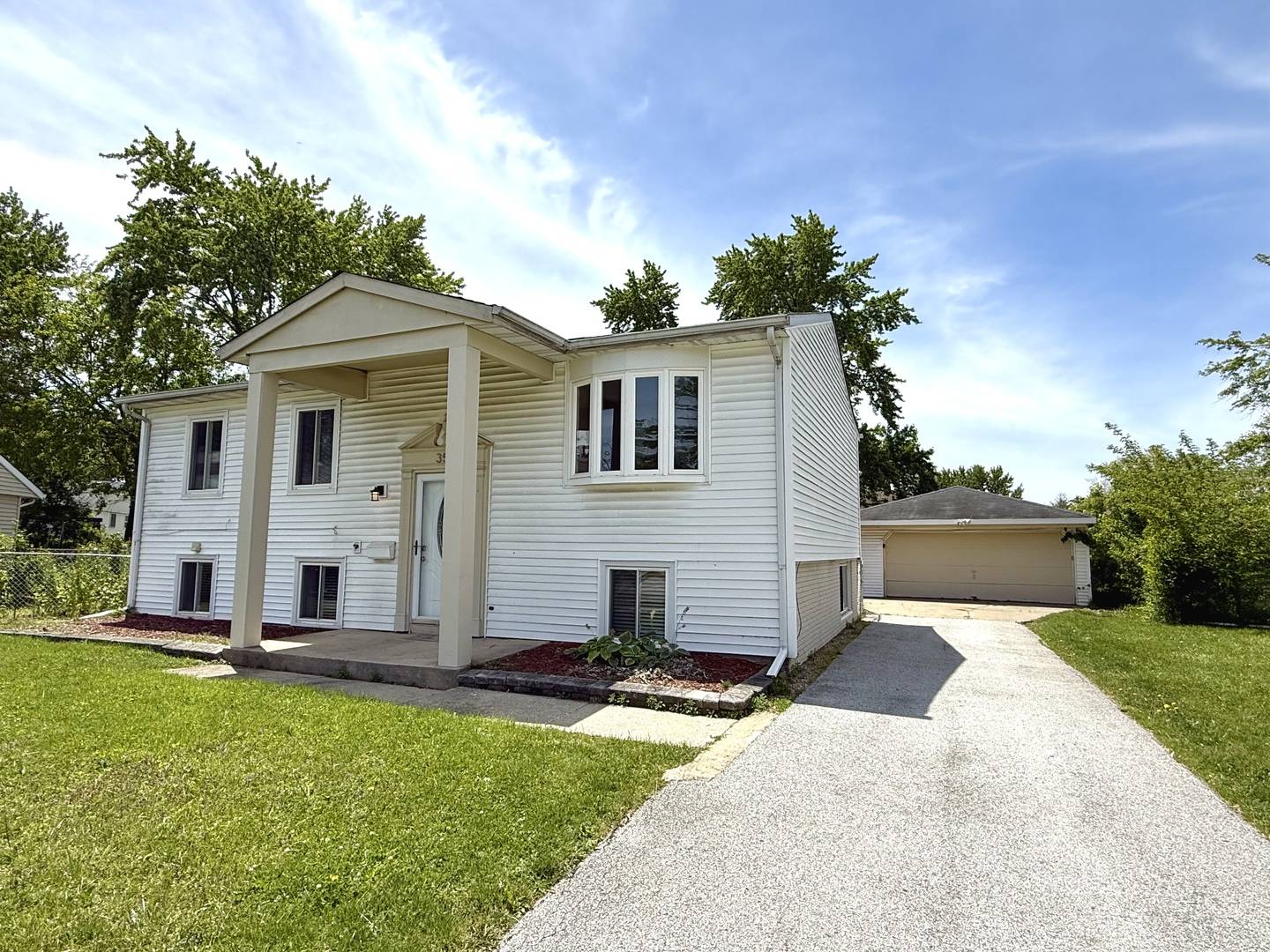Glenwood, IL 60425,35 S Chestnut CT