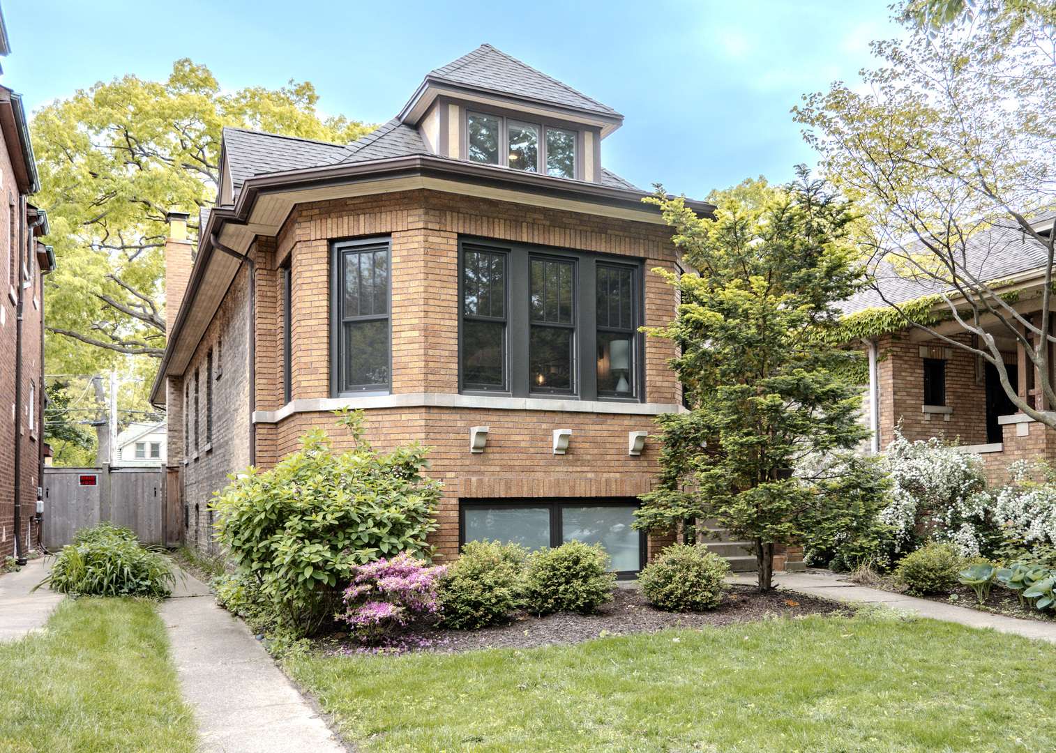 Evanston, IL 60202,1102 Brummel ST