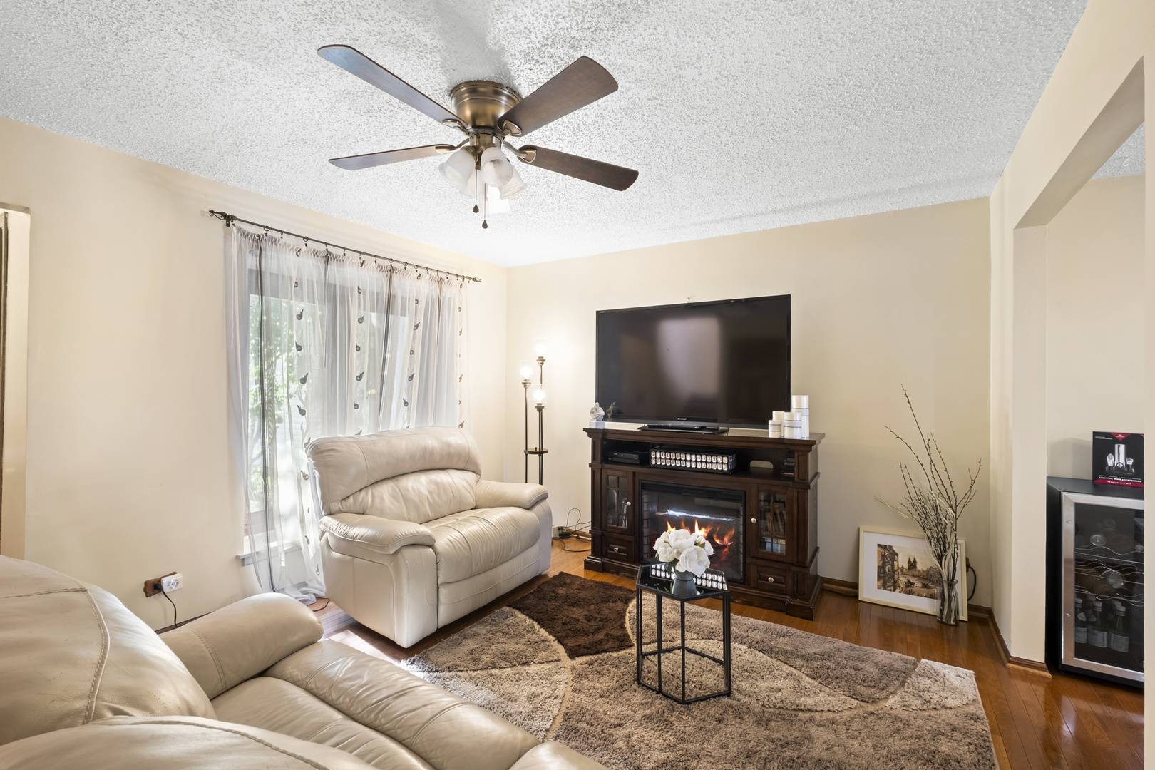 Orland Hills, IL 60487,16203 Fox CT