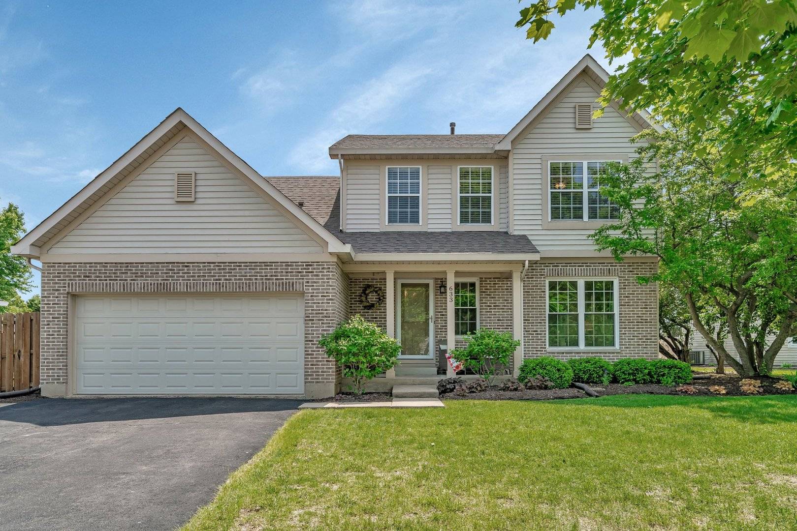 Oswego, IL 60543,633 Salem CIR