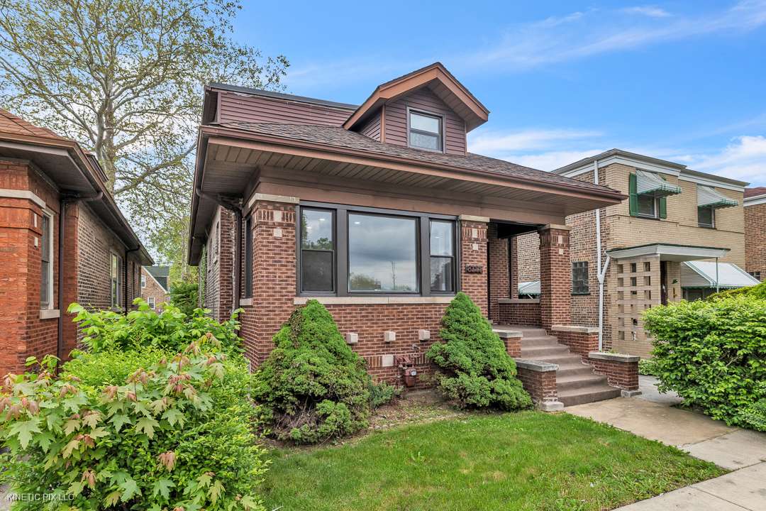 Chicago, IL 60617,8127 S Jeffery BLVD