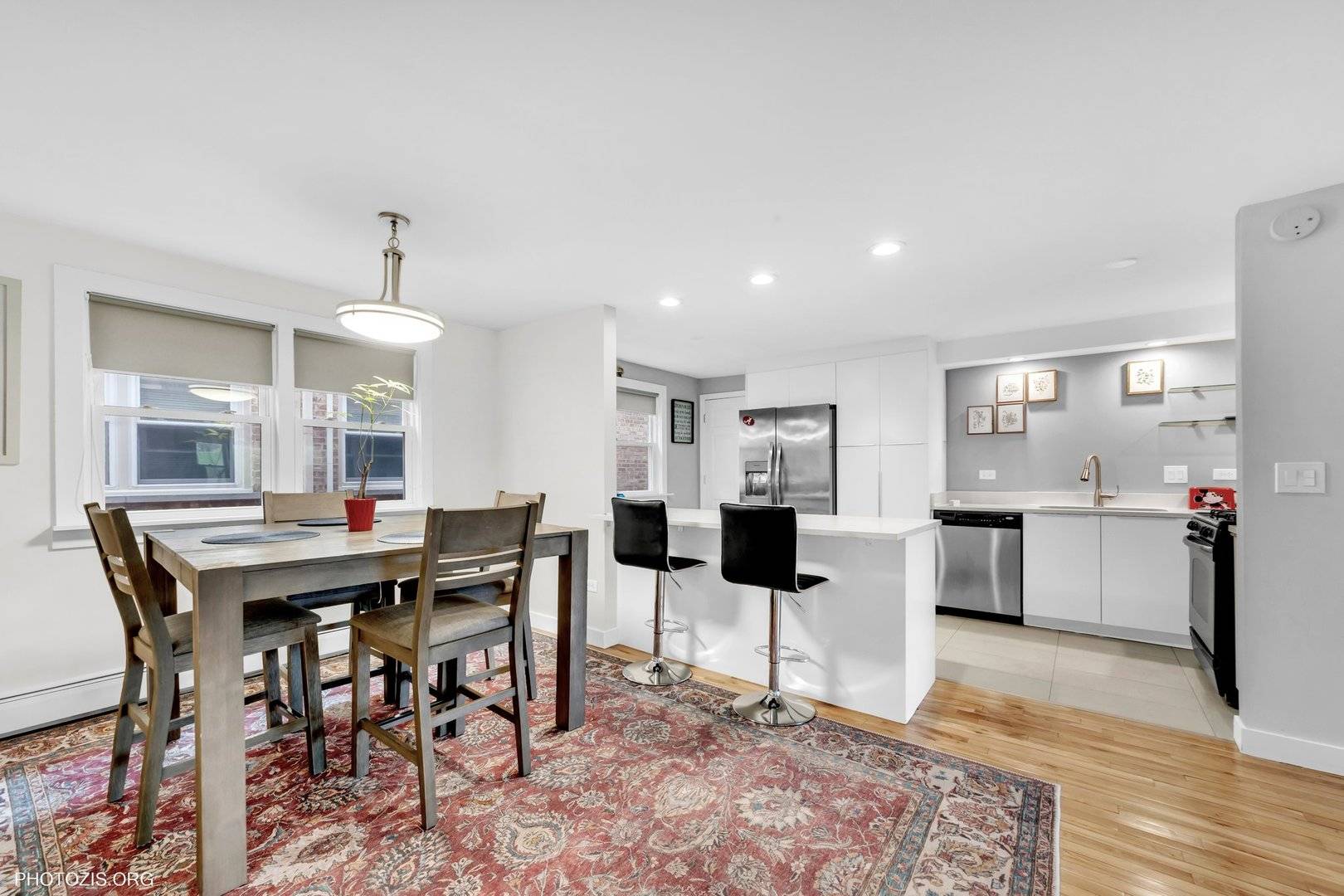 Chicago, IL 60656,8758 W Berwyn AVE #2N