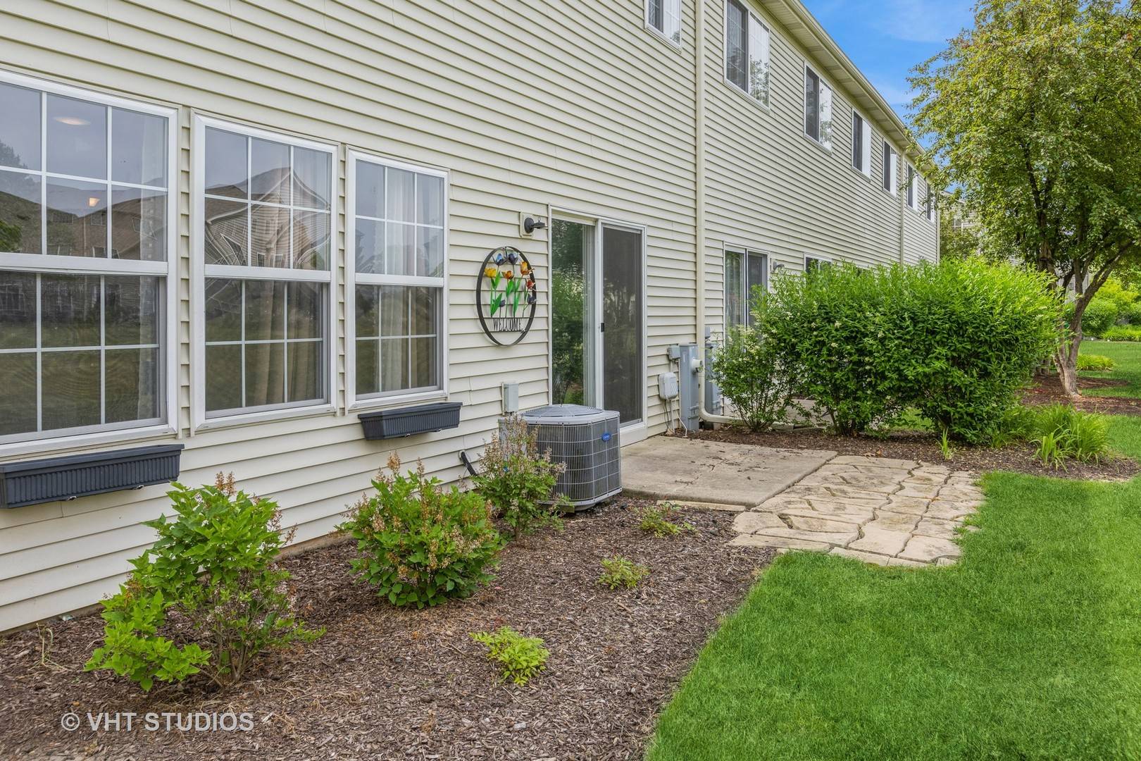 Plano, IL 60545,3931 Pratt ST #0