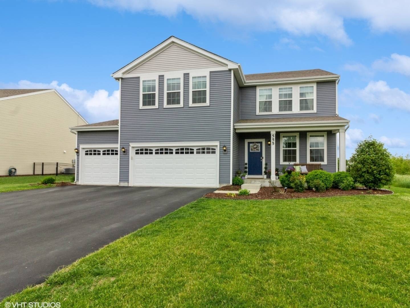 Oswego, IL 60543,555 Colchester DR