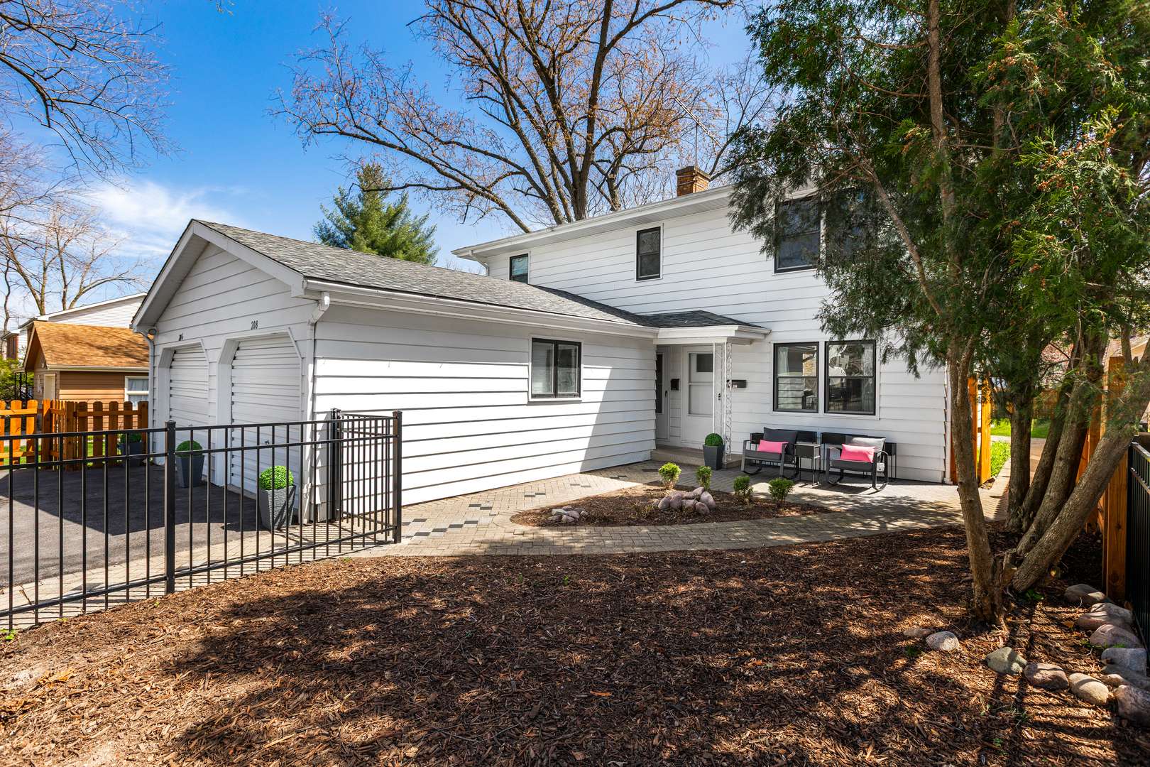 Naperville, IL 60540,206 - 208 N Fremont ST