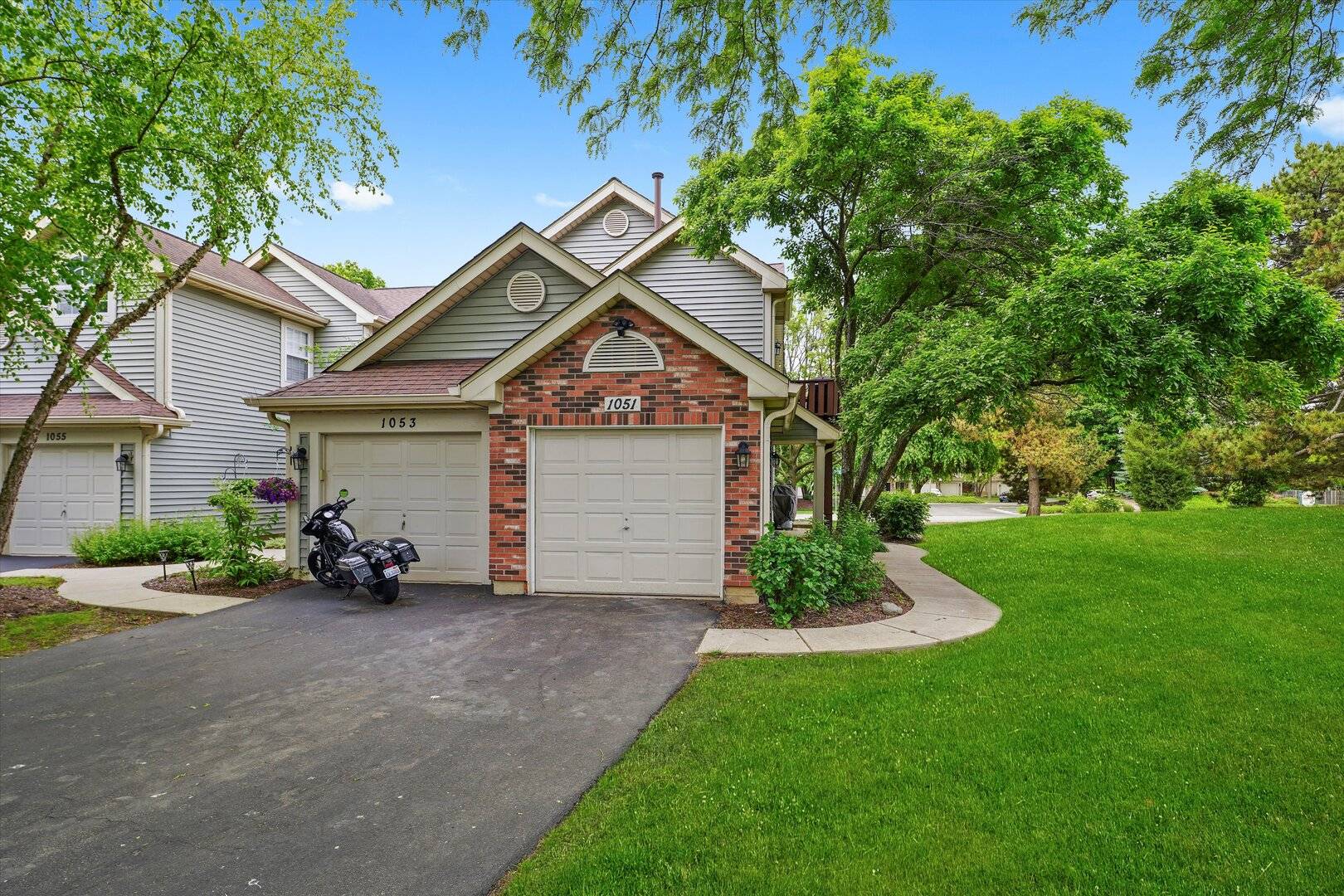 Carol Stream, IL 60188,1051 Rockport DR