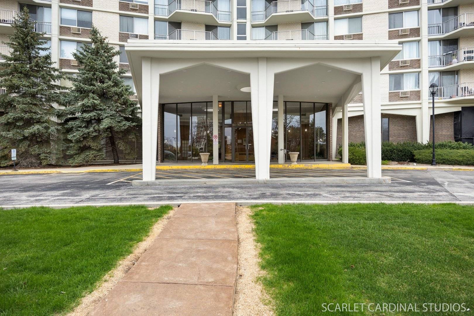 Oak Brook, IL 60523,40 N TOWER RD #5B
