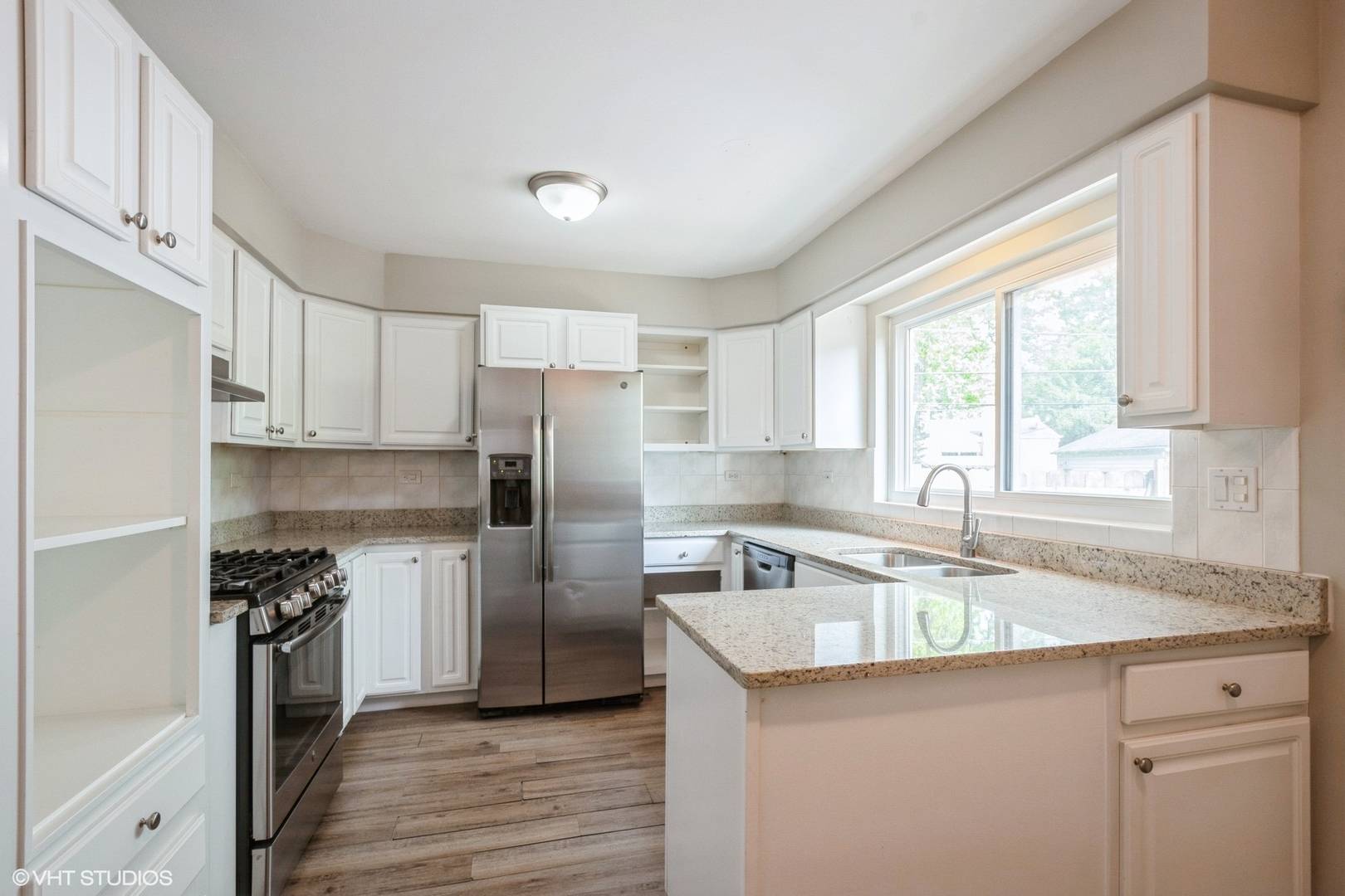 Wilmette, IL 60091,326 Skokie CT