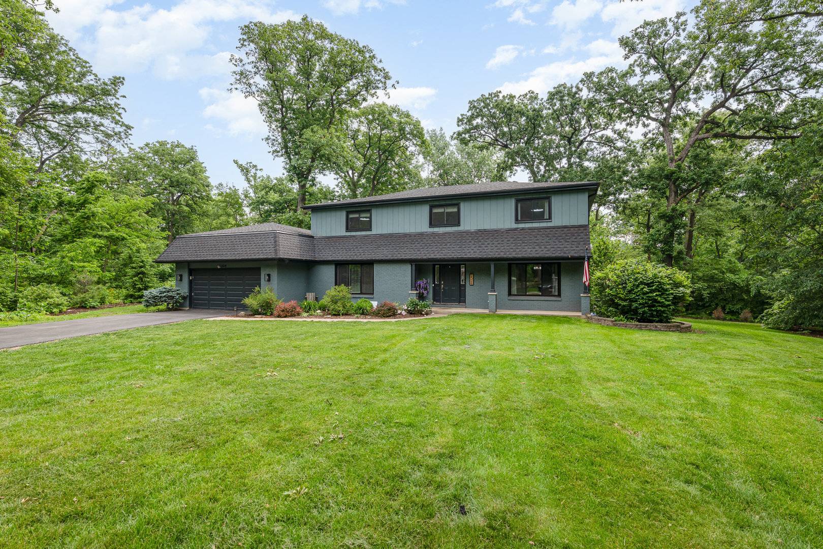 Naperville, IL 60565,1516 Blackberry CT