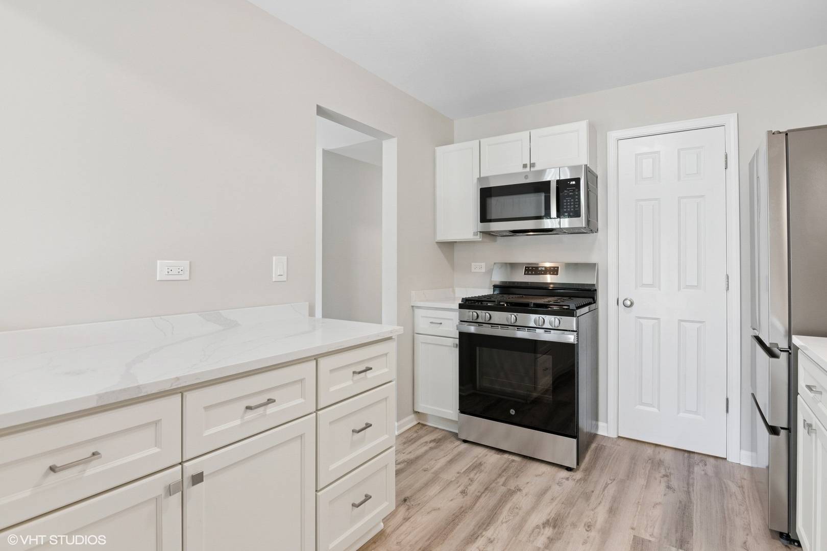 Winfield, IL 60190,0N111 Windermere RD #2107