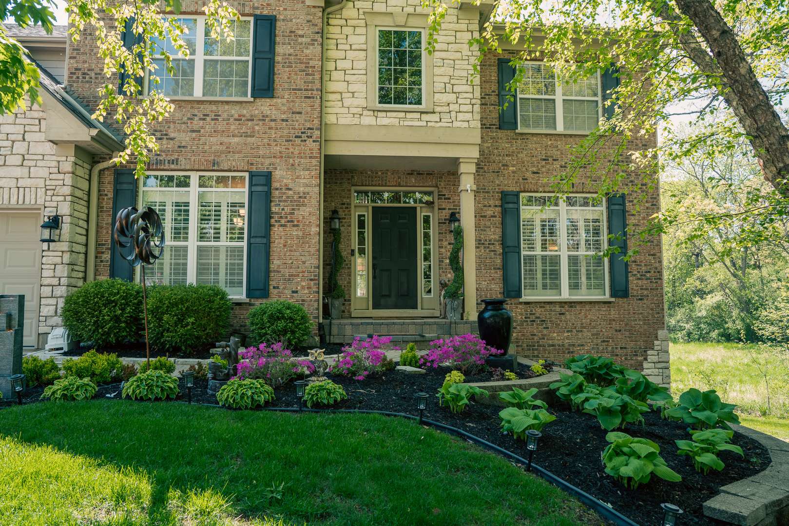 Streamwood, IL 60107,406 Elderberry LN