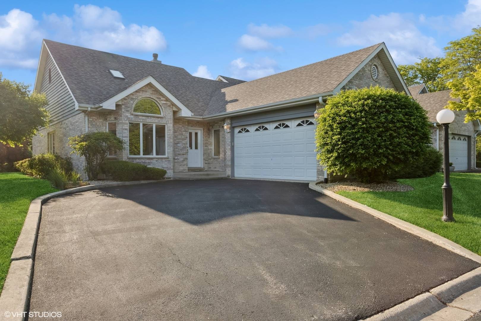 Palos Heights, IL 60463,3 LAKE KATHERINE DR #0
