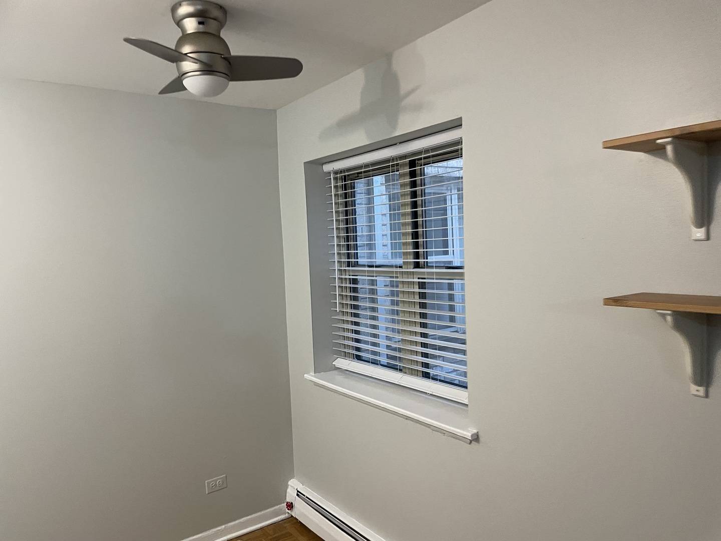 Chicago, IL 60657,420 W ALDINE AVE #230