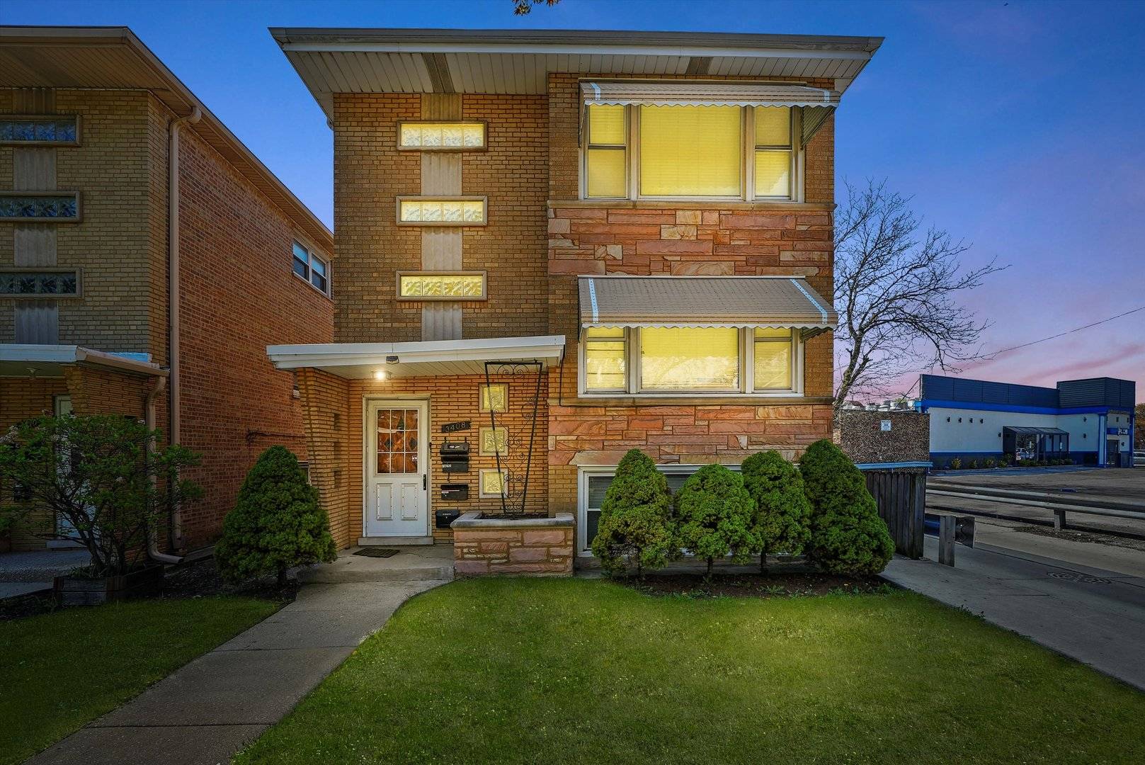 Berwyn, IL 60402,3408 Cuyler AVE