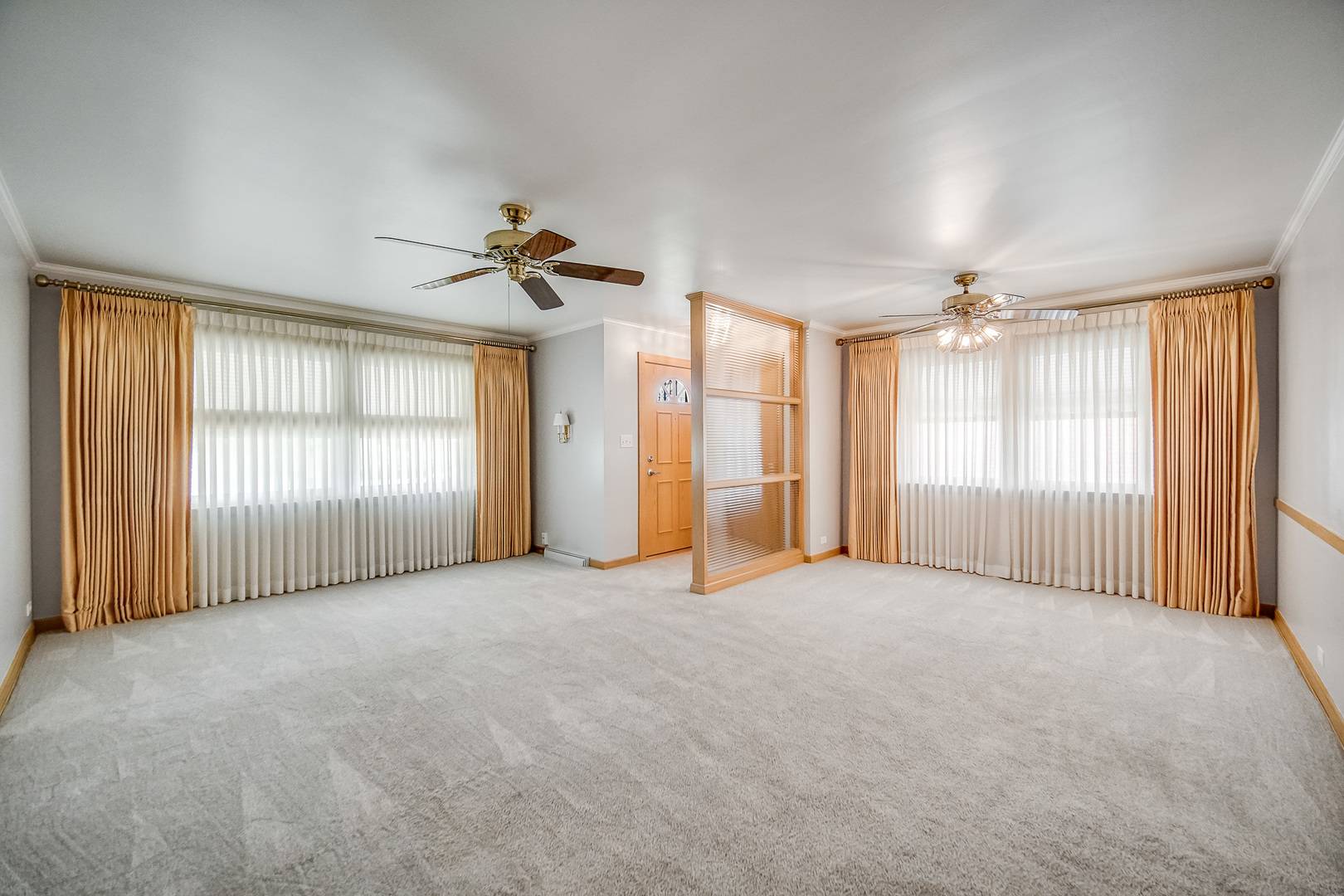 Chicago, IL 60631,7716 W Thorndale AVE