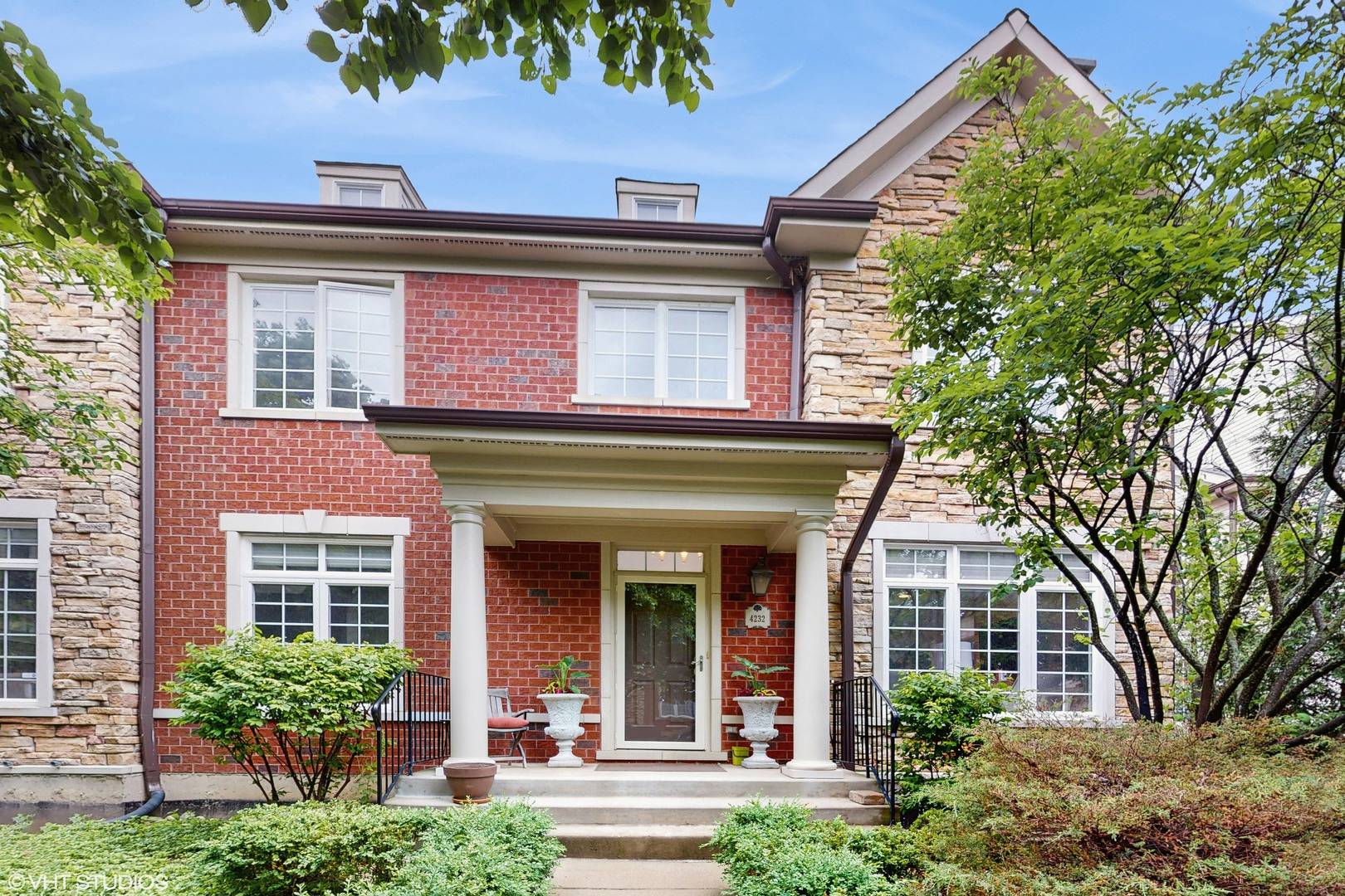 Glenview, IL 60026,4232 Linden Tree LN