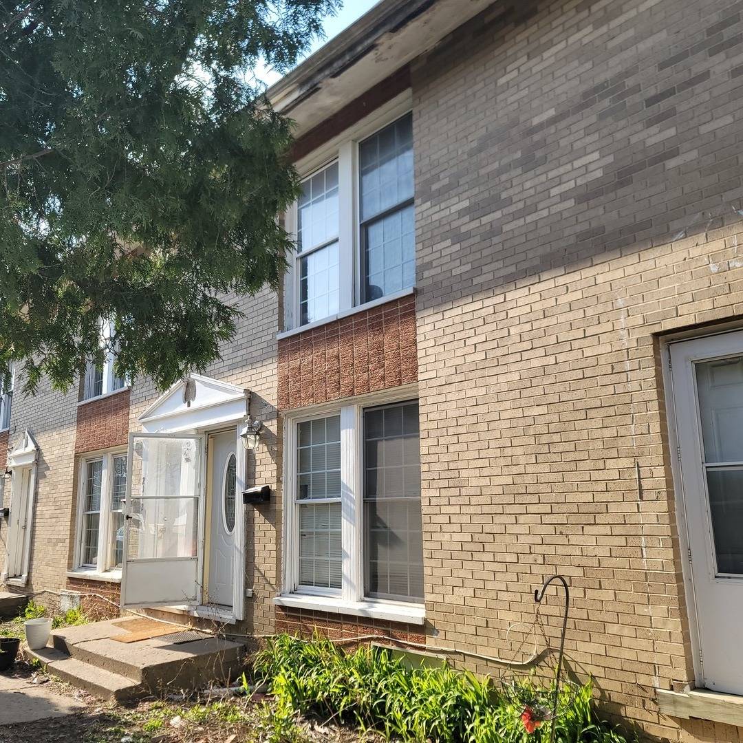 Zion, IL 60099,2110 Hebron AVE #2110