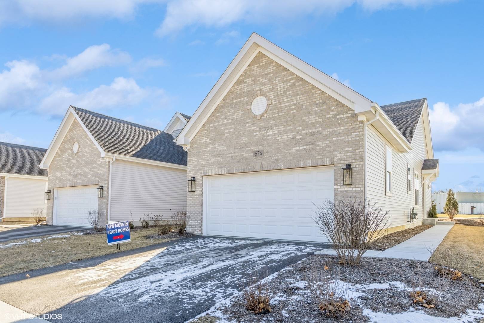 Elgin, IL 60123,566 Madison LN