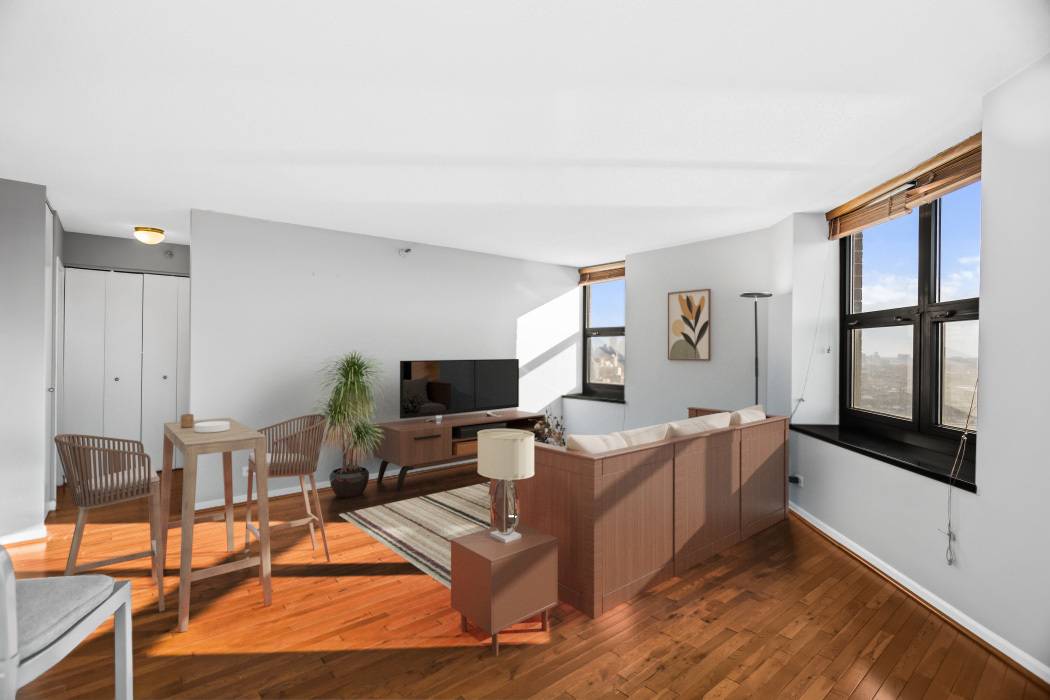 Chicago, IL 60613,3660 N Lake Shore DR #2712