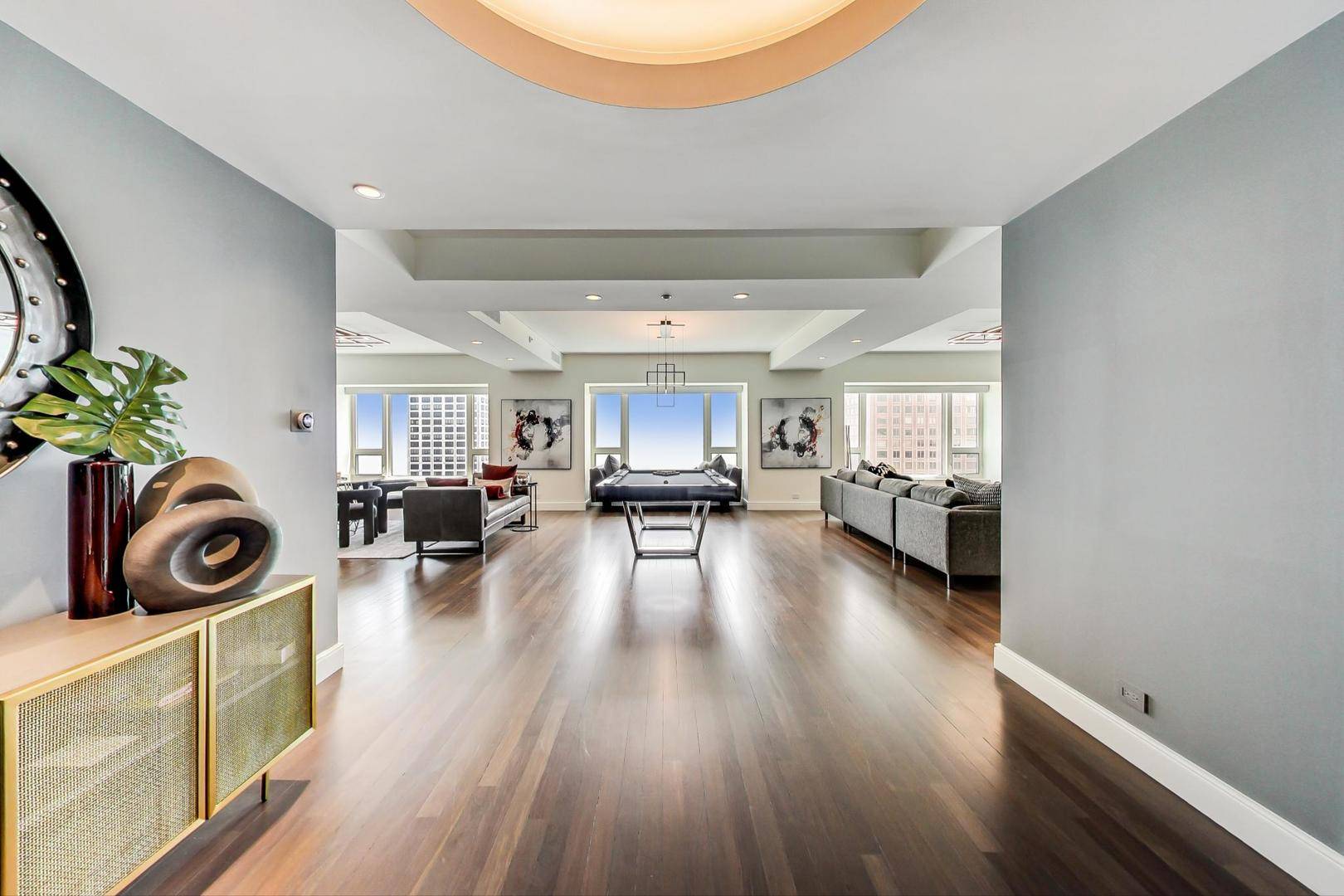 Chicago, IL 60611,800 N MICHIGAN AVE #4801