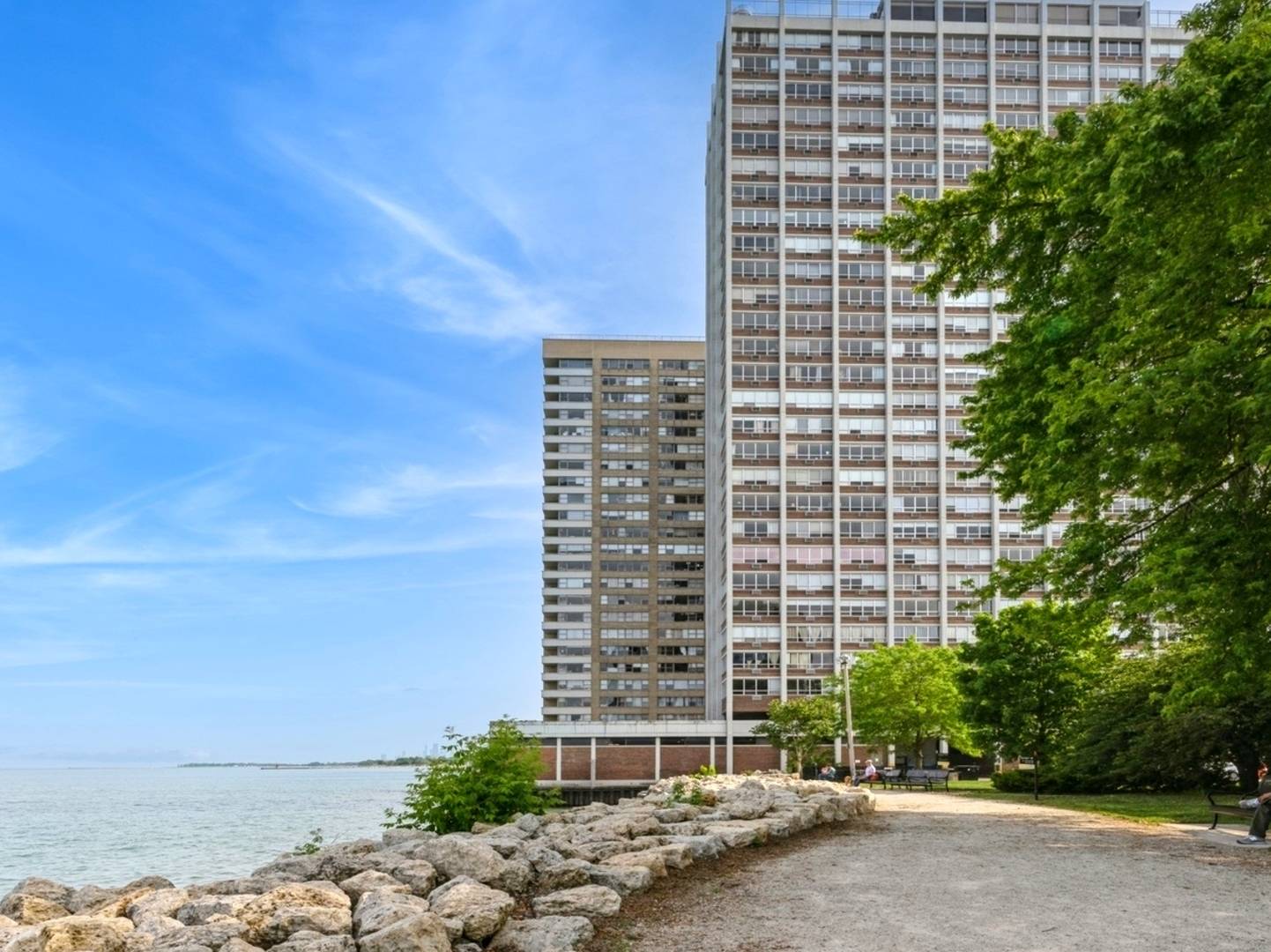 Chicago, IL 60660,6171 N SHERIDAN RD #2809
