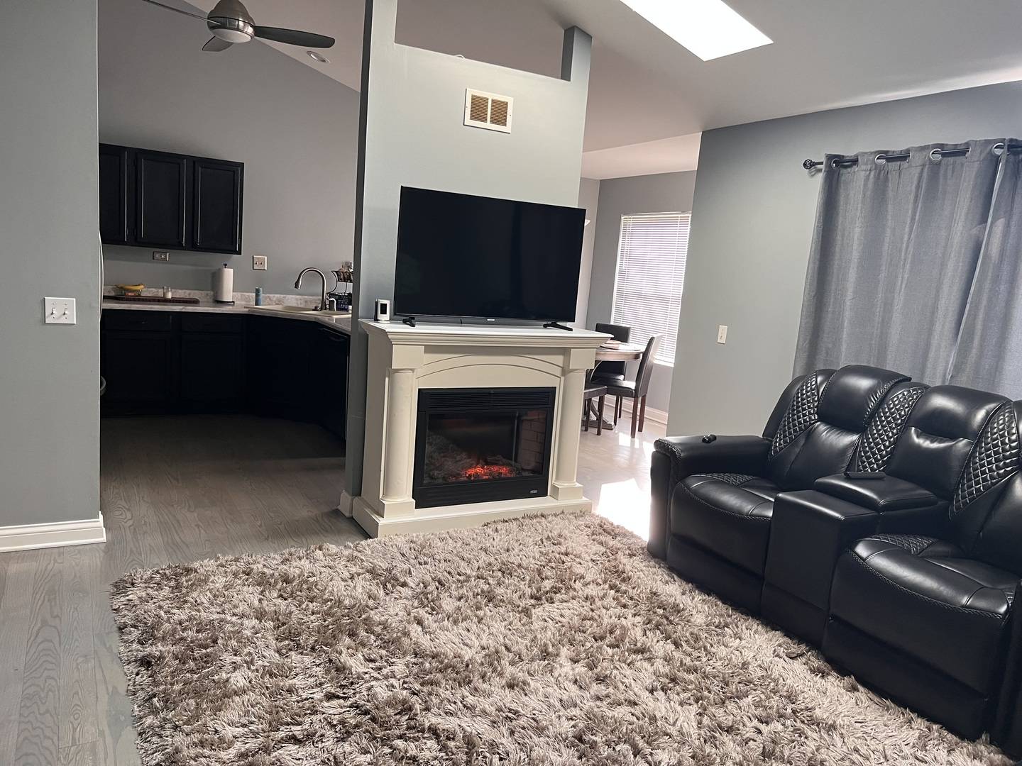 Lake In The Hills, IL 60156,900 Windstone CT