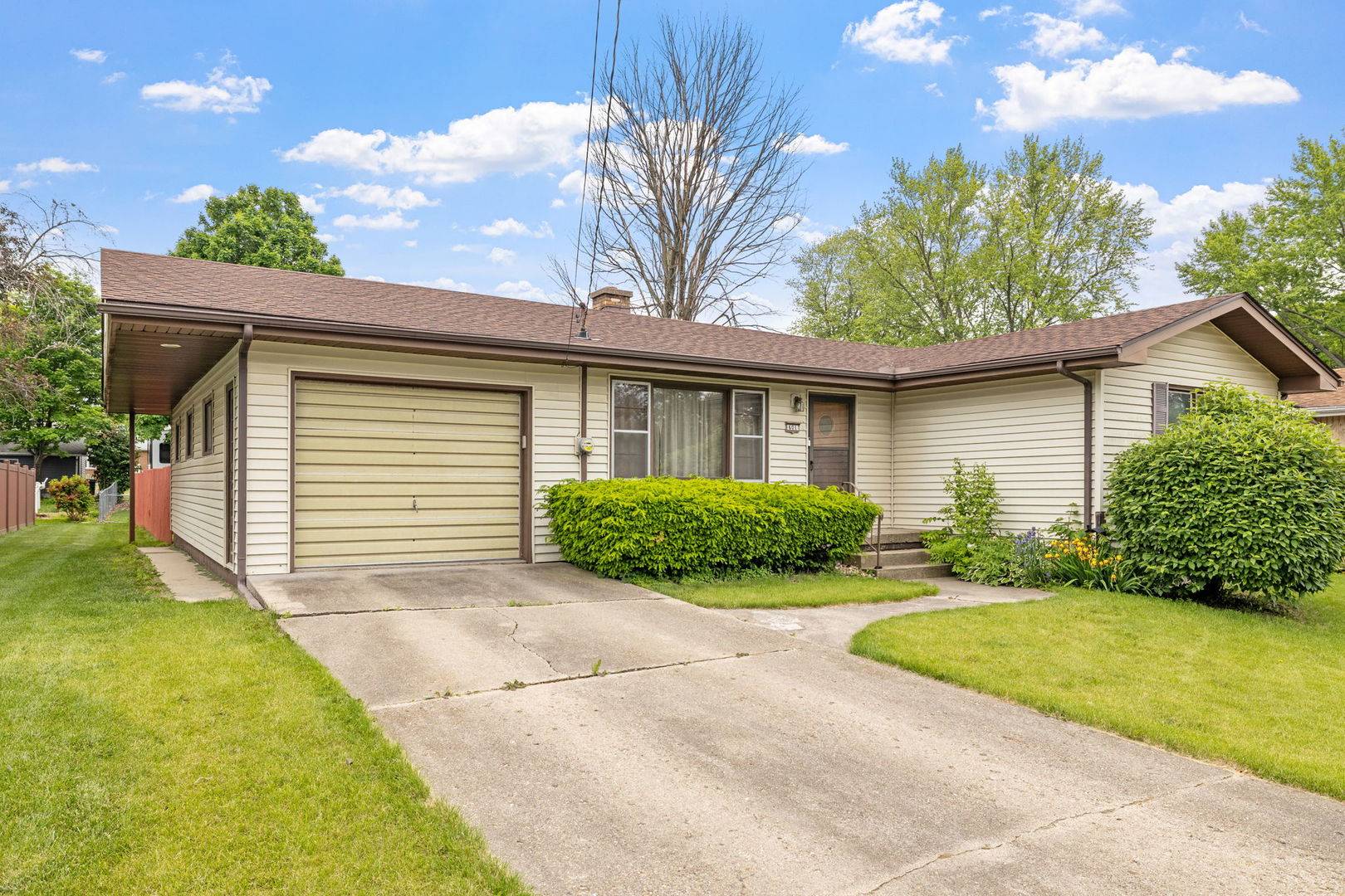 Ottawa, IL 61350,601 Maryland AVE