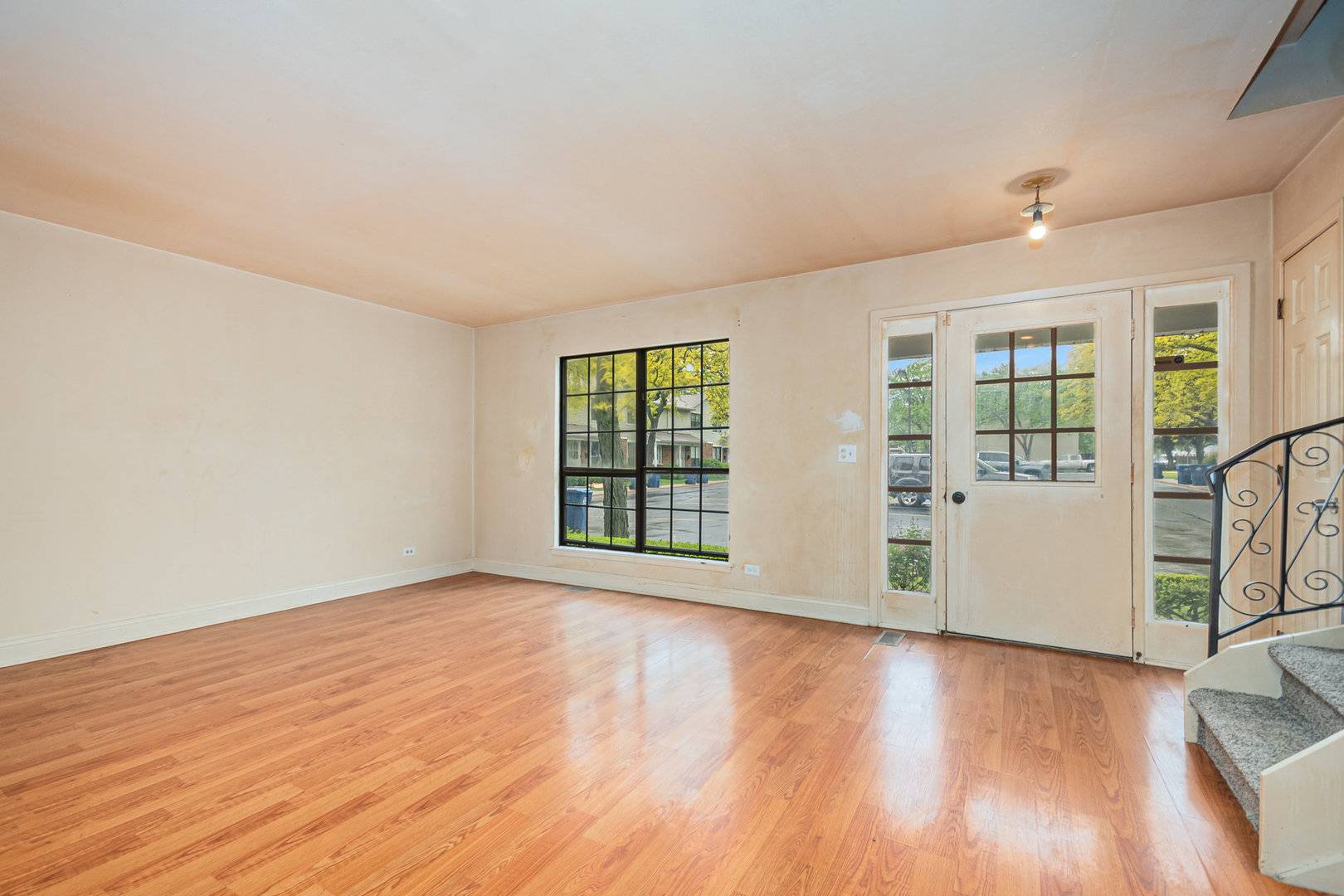 Waukegan, IL 60087,4189 Brentwood LN