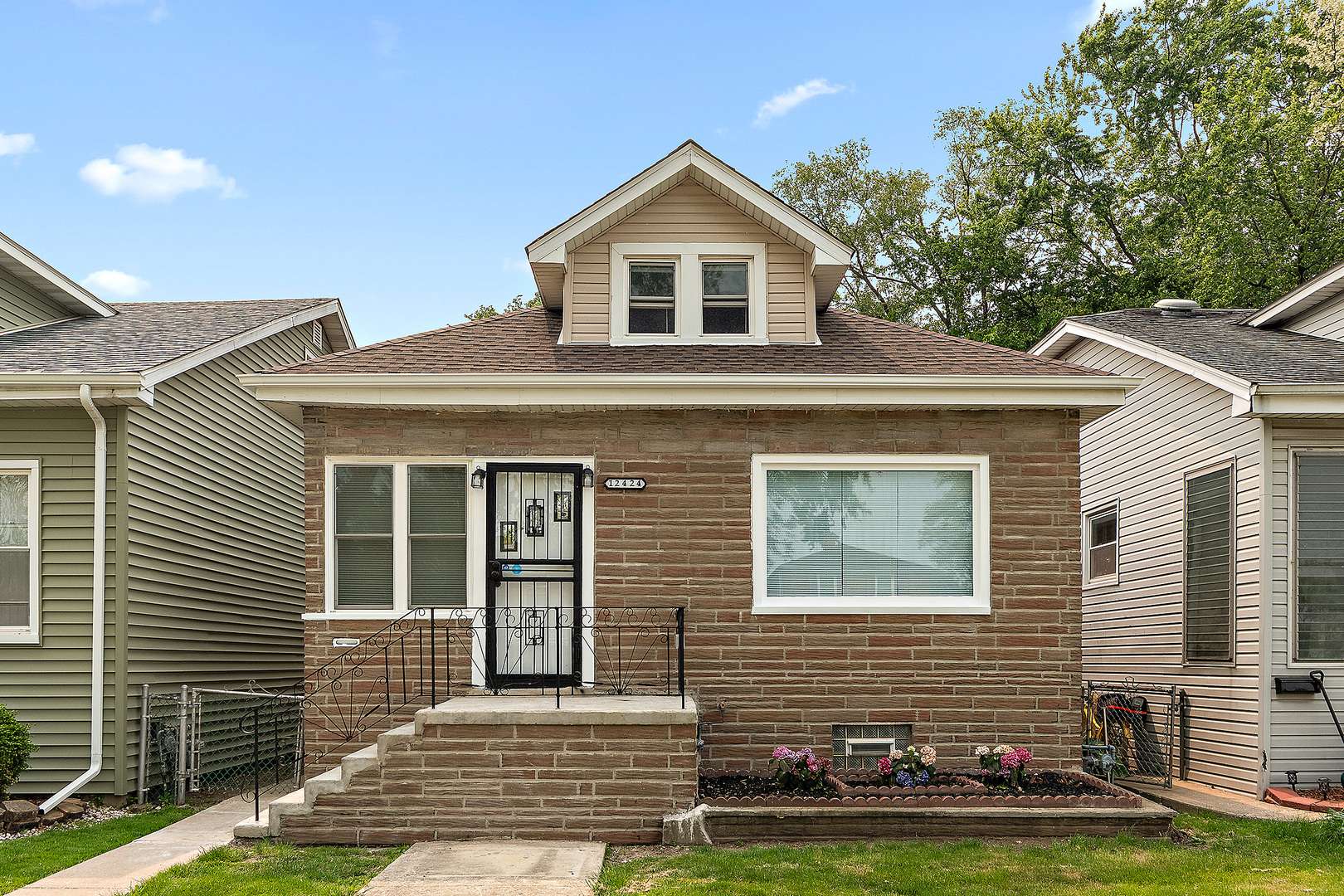Calumet Park, IL 60827,12424 S Carpenter ST
